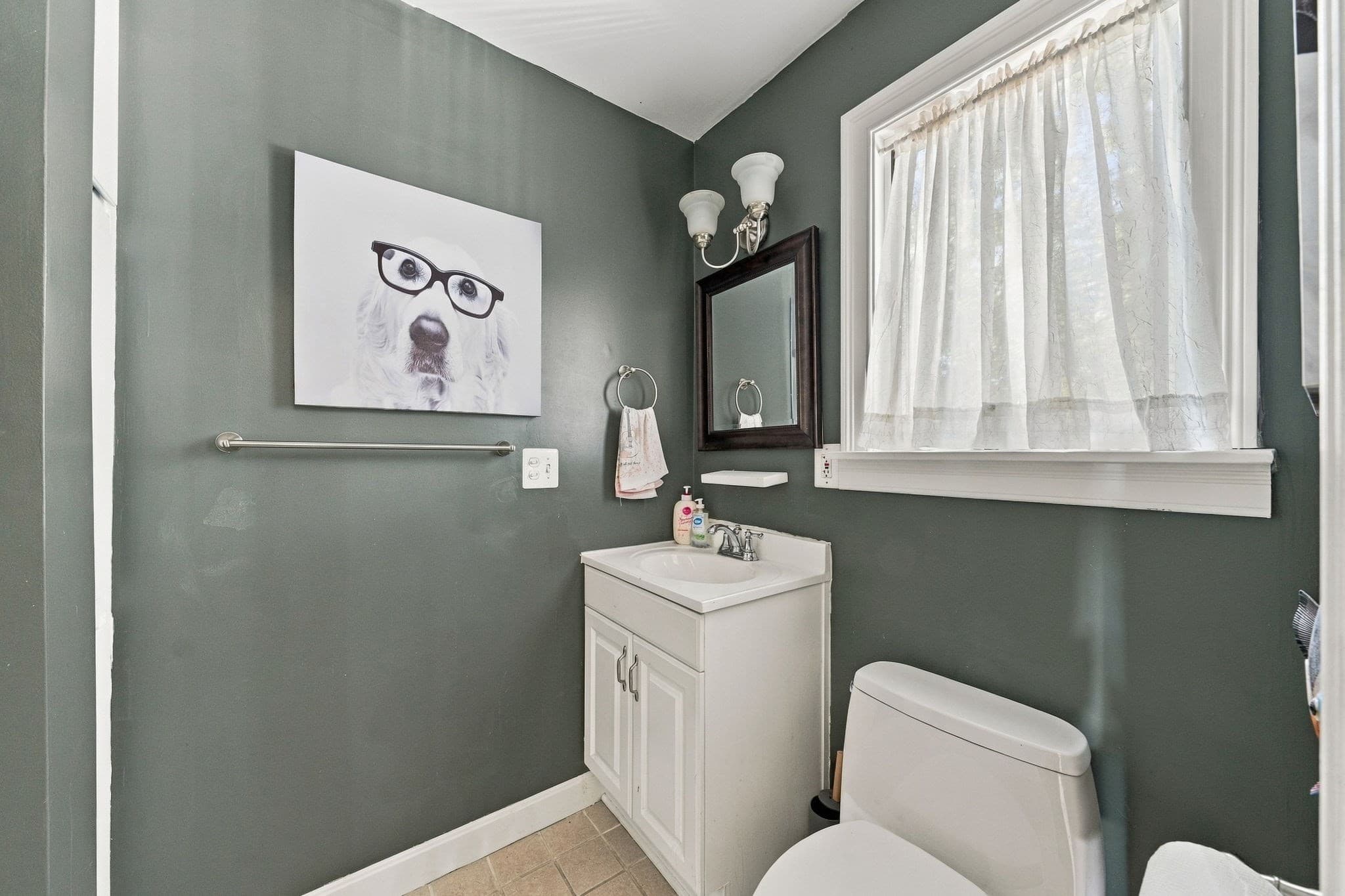 Single Family Residence at 171 Crandall Rd, Tiverton RI 02878, photo 17 of 26