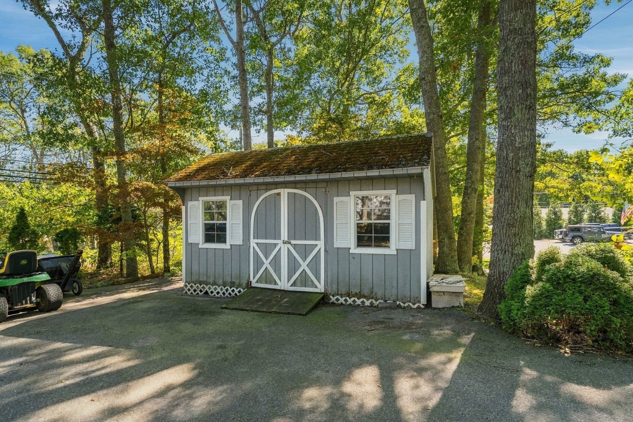 Single Family Residence at 171 Crandall Rd, Tiverton RI 02878, photo 8 of 26