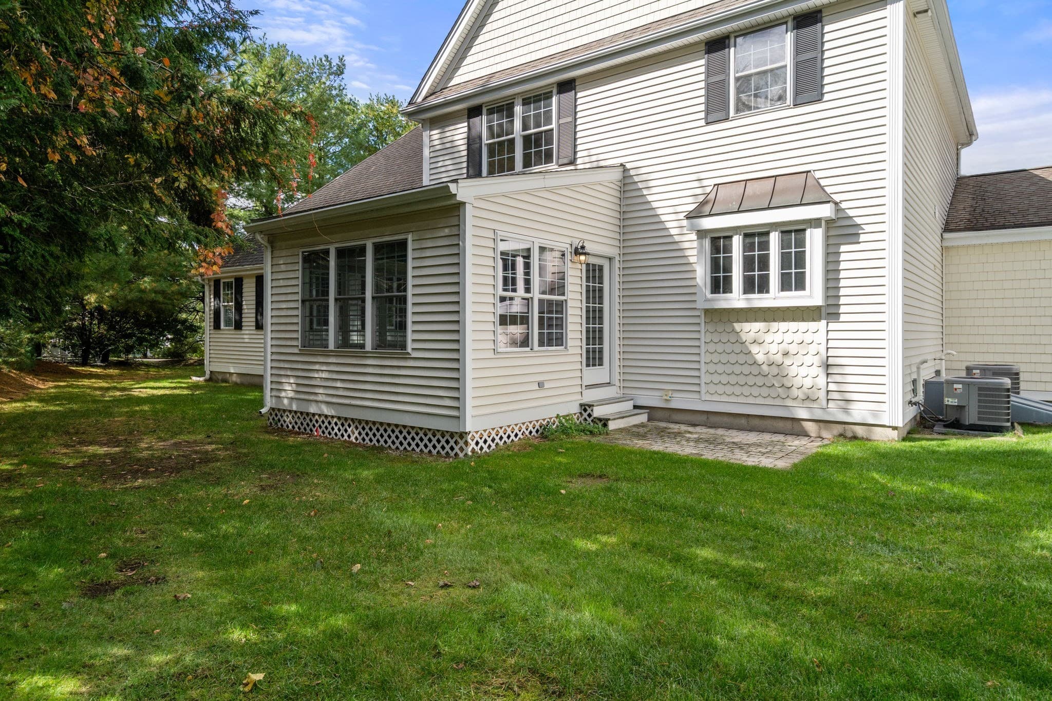 Single Family Residence at 2 Turtlebrook Way, Medfield MA 02052, Medfield, photo 17 of 18