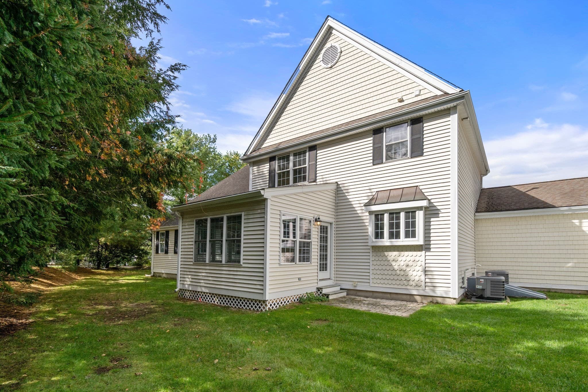 Single Family Residence at 2 Turtlebrook Way, Medfield MA 02052, Medfield, photo 18 of 18