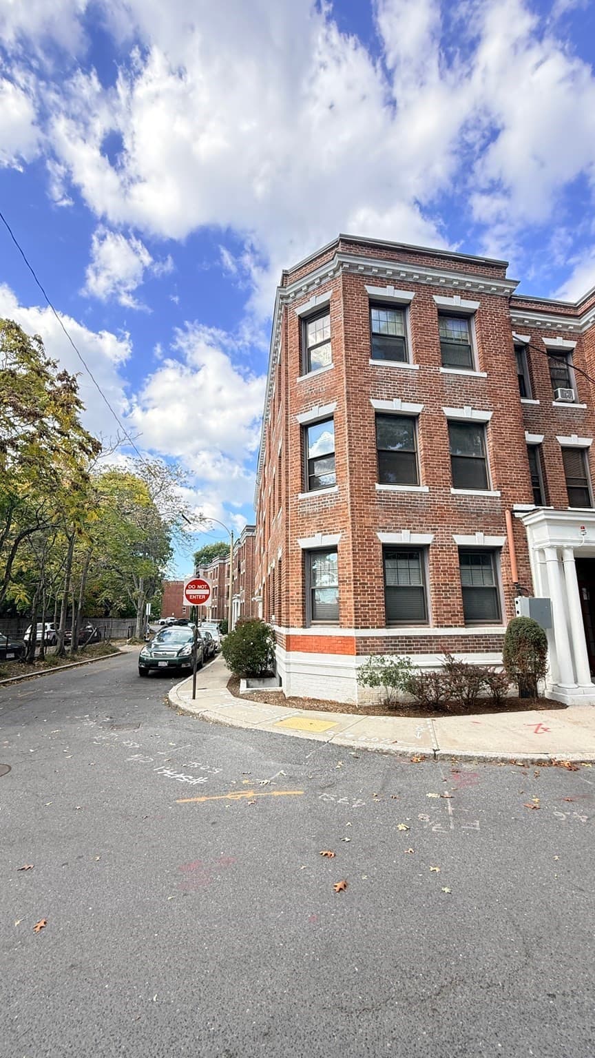 Condominium at 116 Sutherland Road # 8, Boston MA 02135, Boston, photo 2 of 15
