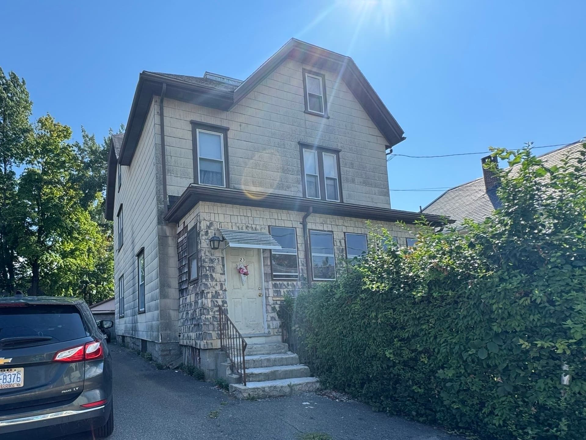 23 Myrtle St, Waltham MA 02453