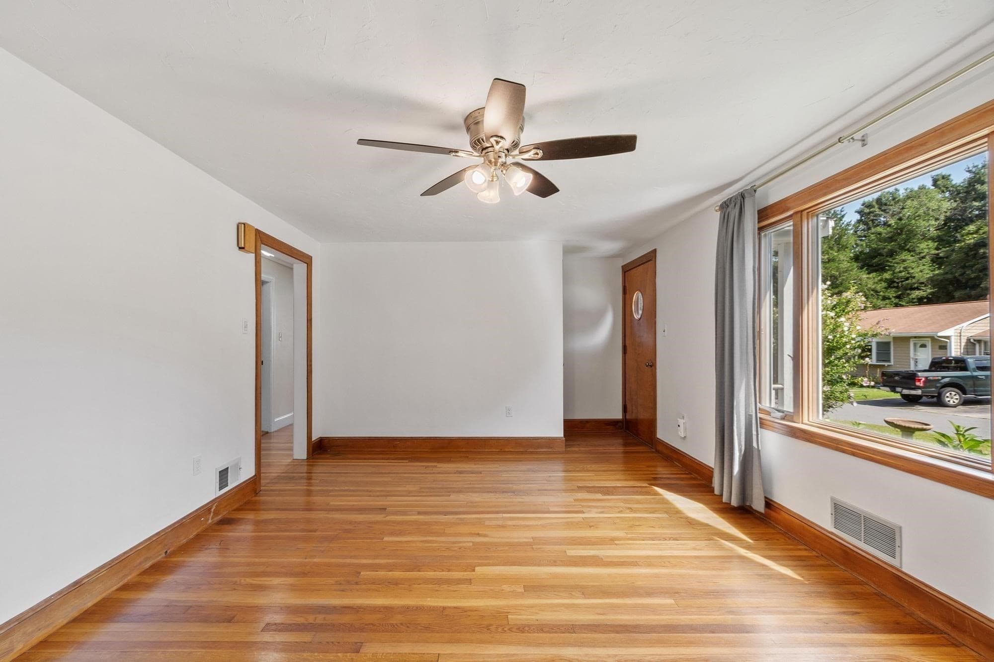 Single Family Residence at 8 Story Acres Rd, Essex MA 01929, Essex, photo 6 of 35
