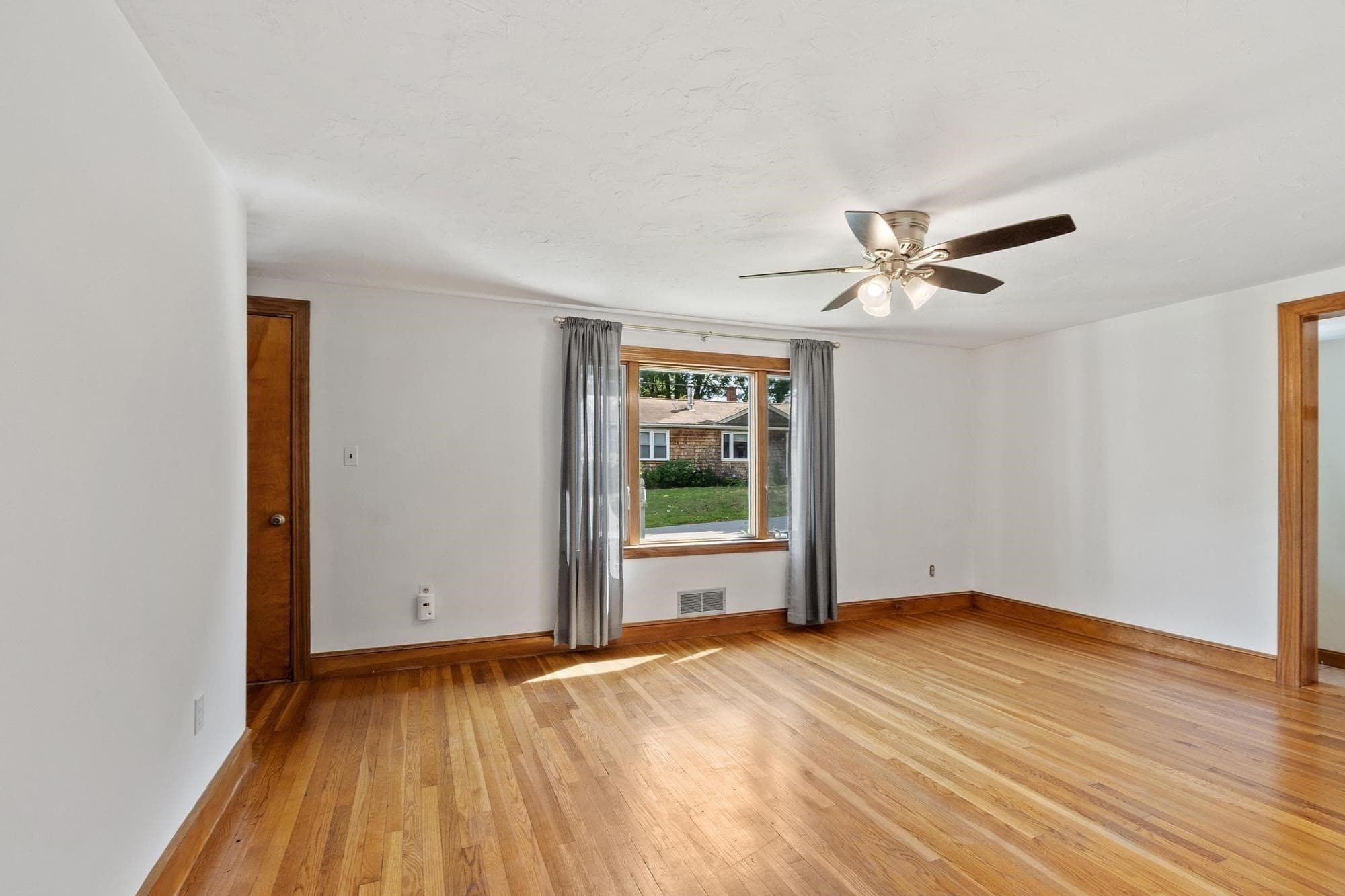 Single Family Residence at 8 Story Acres Rd, Essex MA 01929, Essex, photo 7 of 35