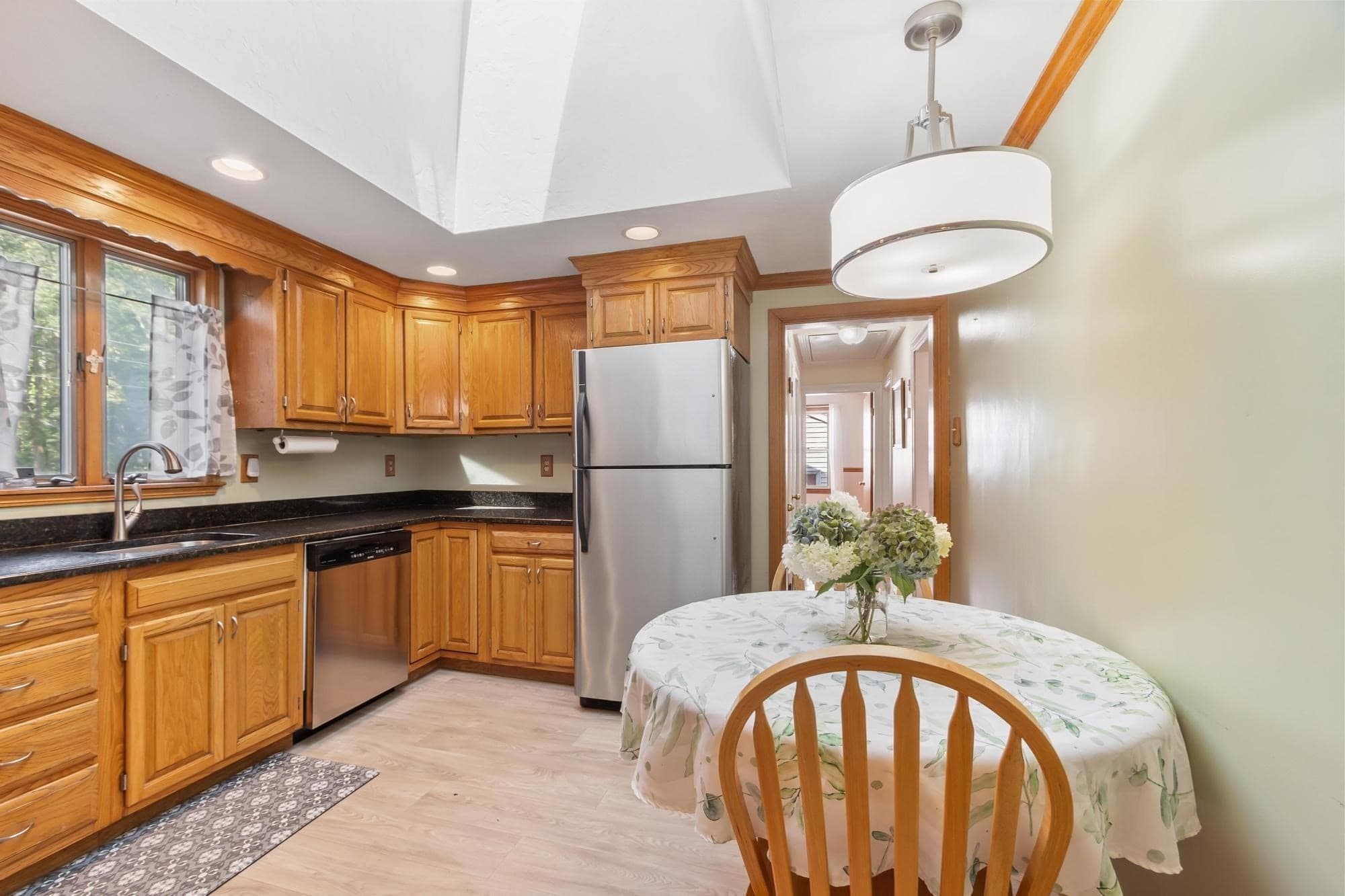 Single Family Residence at 8 Story Acres Rd, Essex MA 01929, Essex, photo 9 of 35