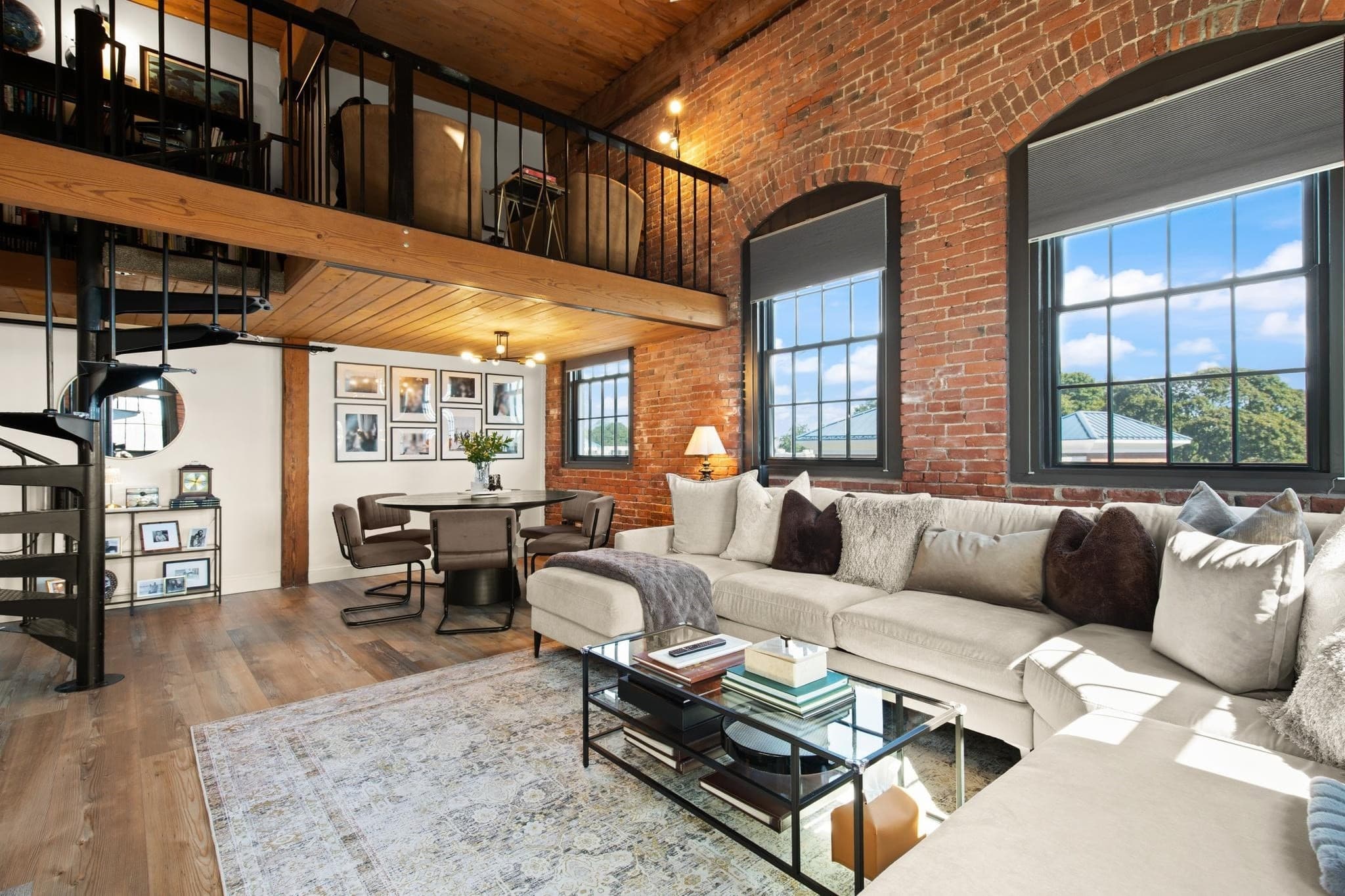 Condominium at 50 Rantoul # 501, Beverly MA 01915, Beverly, photo 9 of 32
