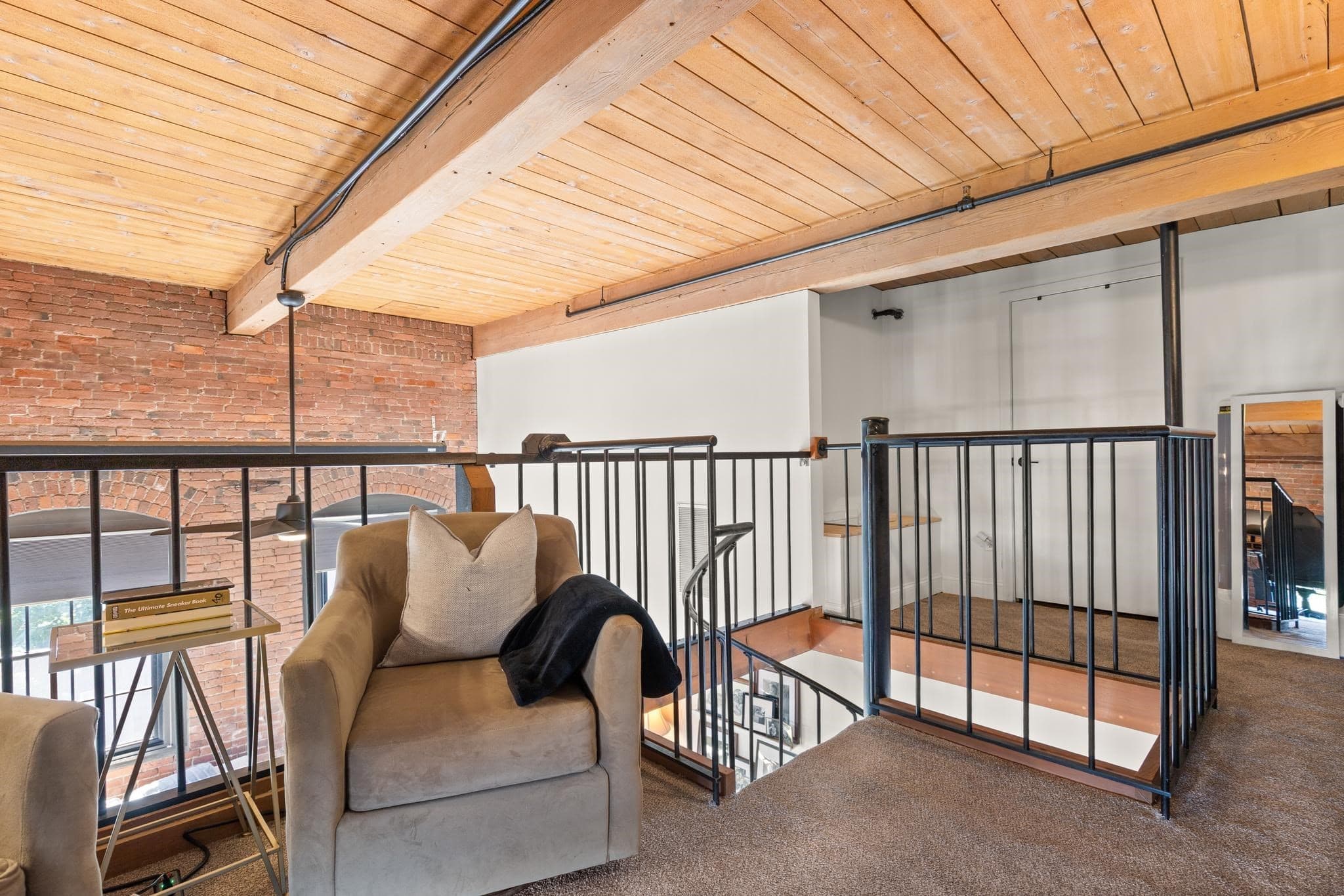Condominium at 50 Rantoul # 501, Beverly MA 01915, Beverly, photo 14 of 32