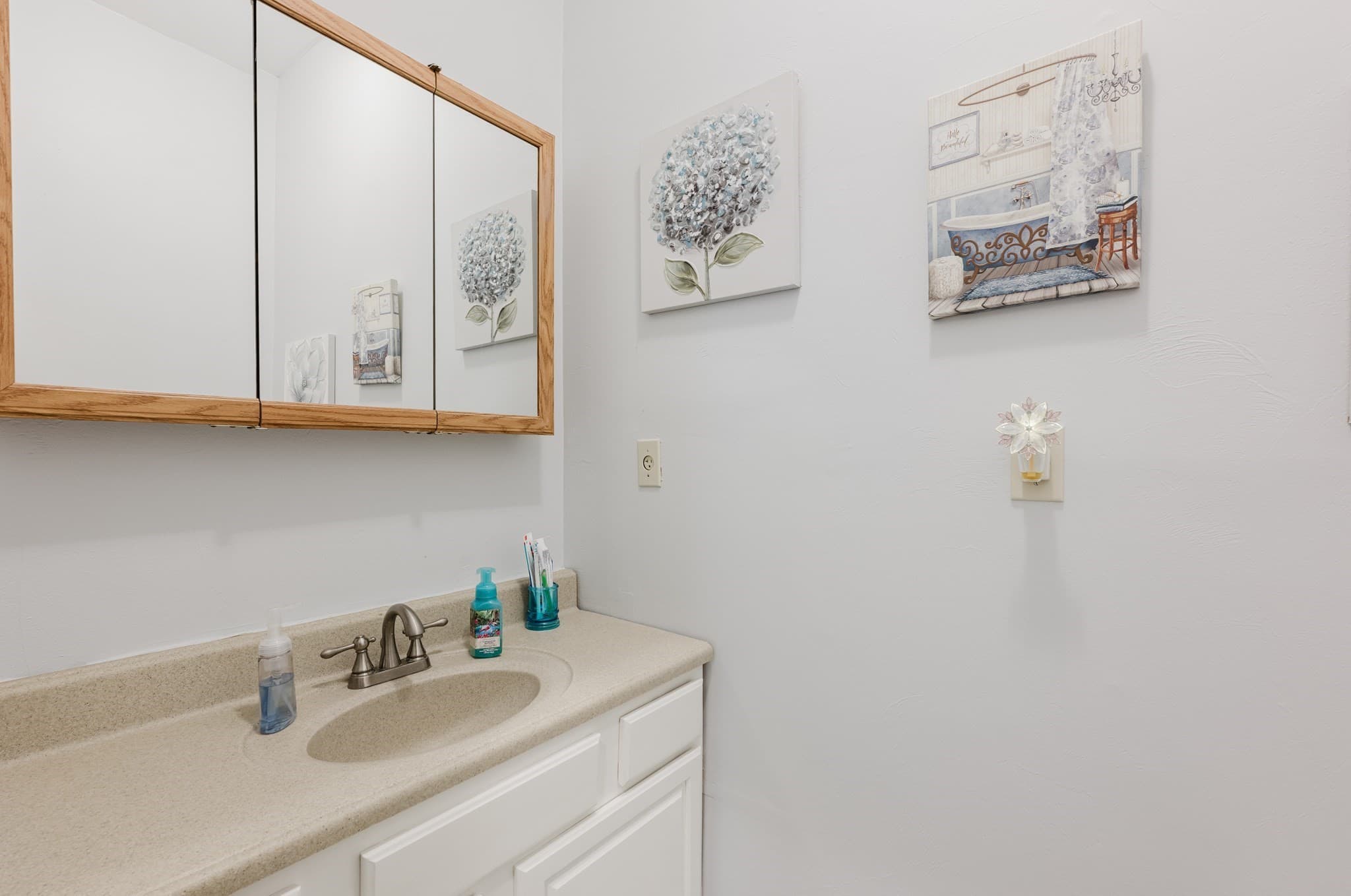 Single Family Residence at 67 Stowell St, New Bedford MA 02740, New Bedford, photo 13 of 18
