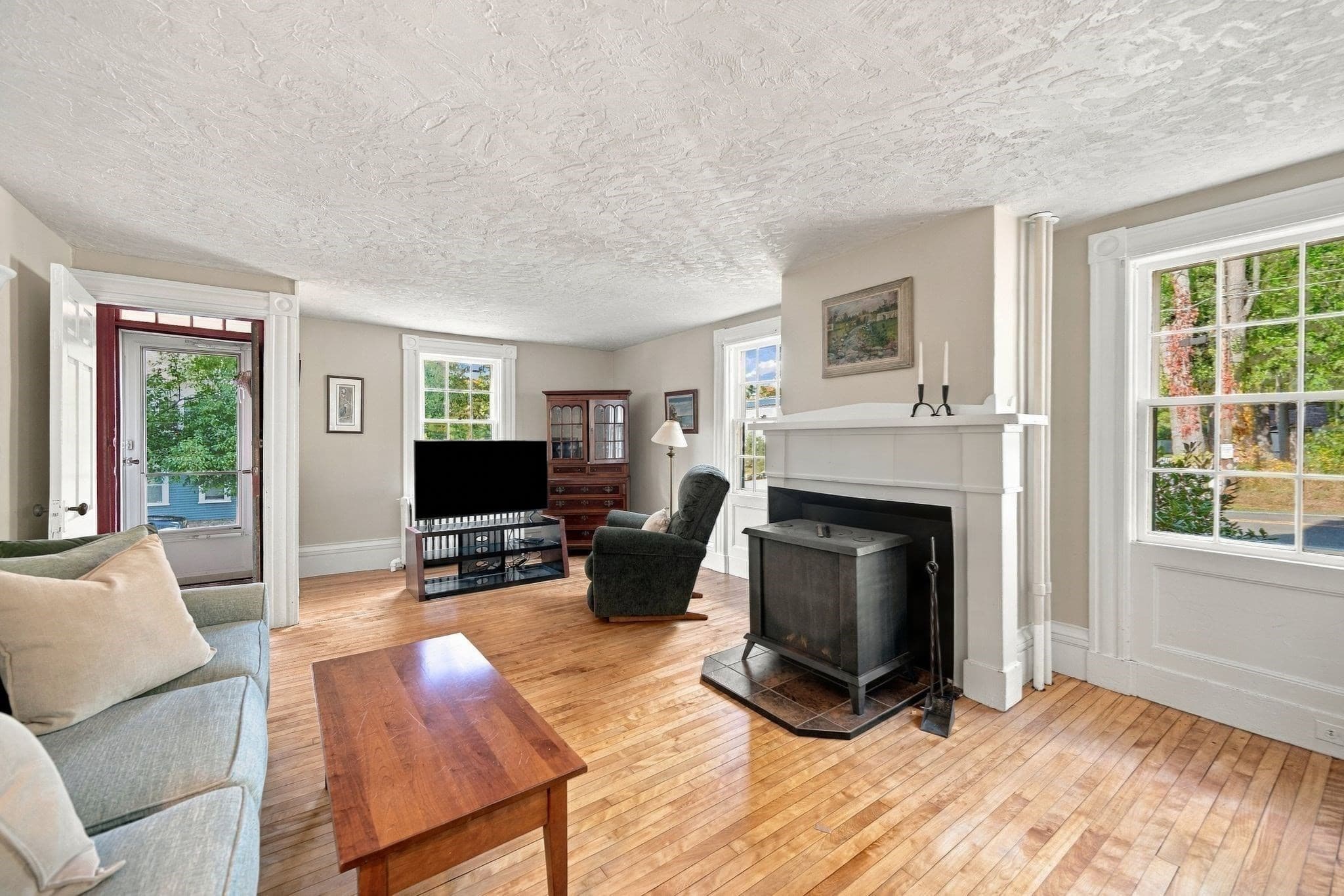Single Family Residence at 39 High Street, Topsfield MA 01983, Topsfield, photo 7 of 41