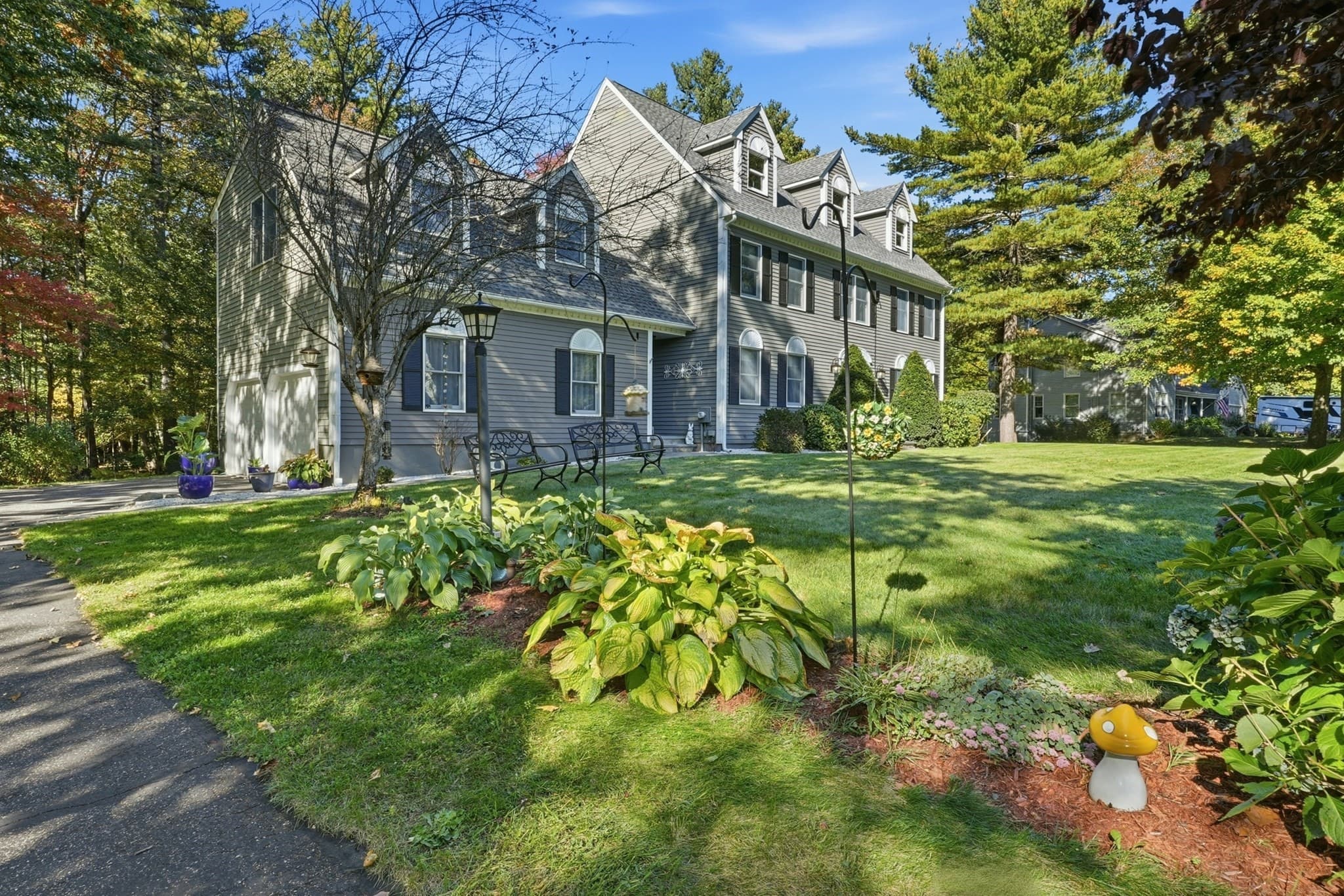Single Family Residence at 31 Knollwood Dr, Charlton MA 01507, Charlton, photo 2 of 42