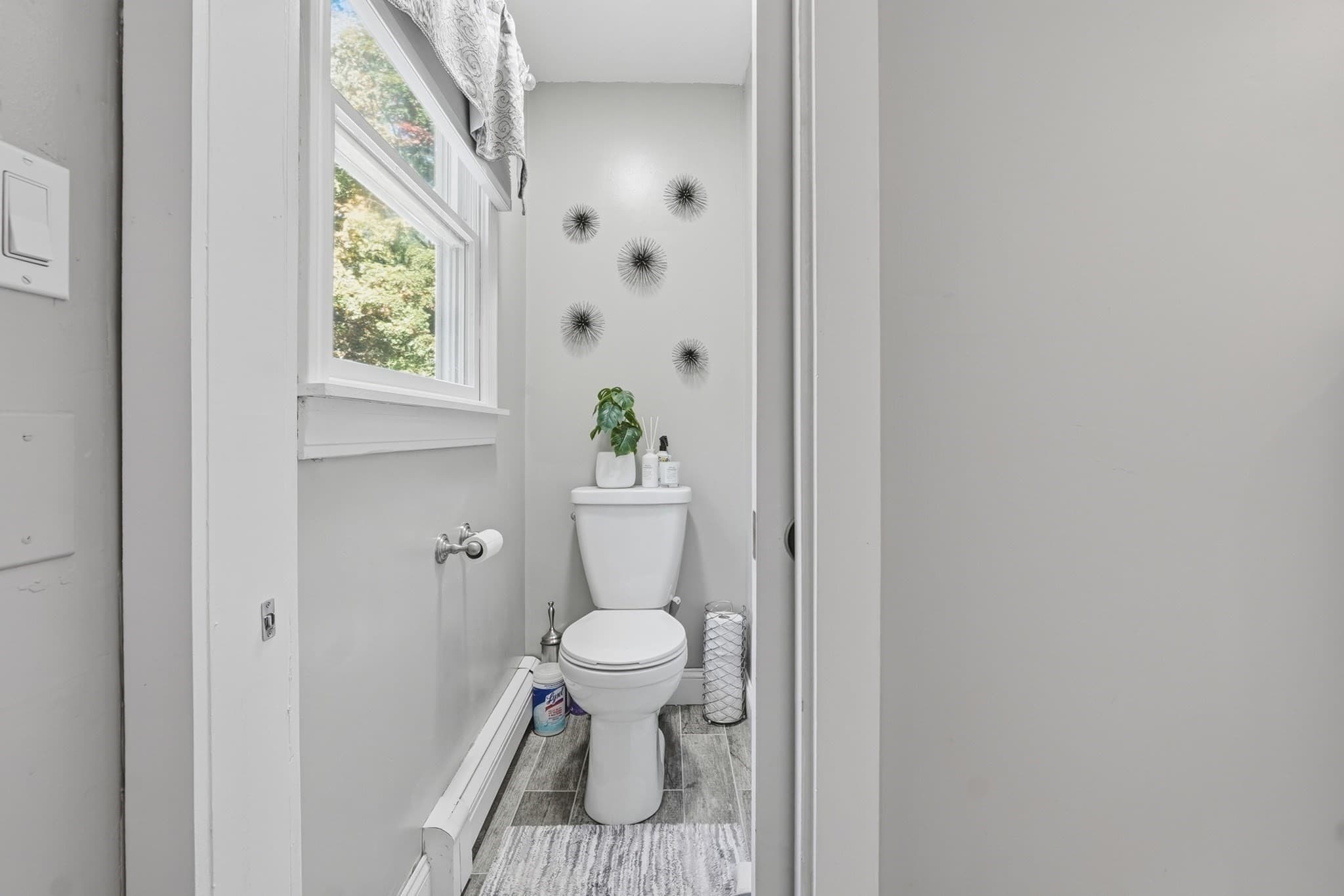 Single Family Residence at 31 Knollwood Dr, Charlton MA 01507, Charlton, photo 22 of 42