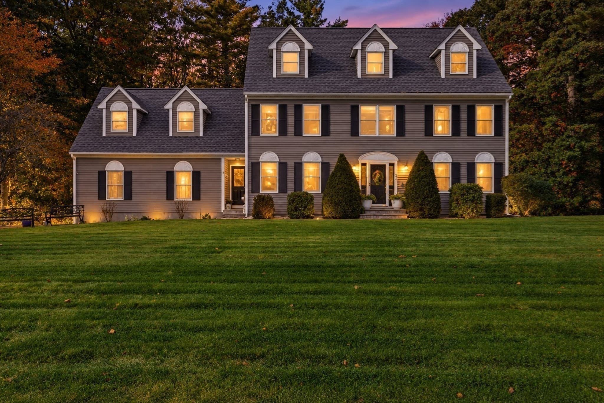 Single Family Residence at 31 Knollwood Dr, Charlton MA 01507, Charlton, photo 4 of 42