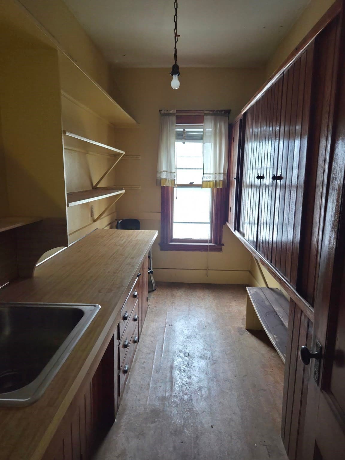 2 Family - 2 Units Up/Down at 225 Fairmont Ave, Worcester MA 01604, Worcester, photo 11 of 19