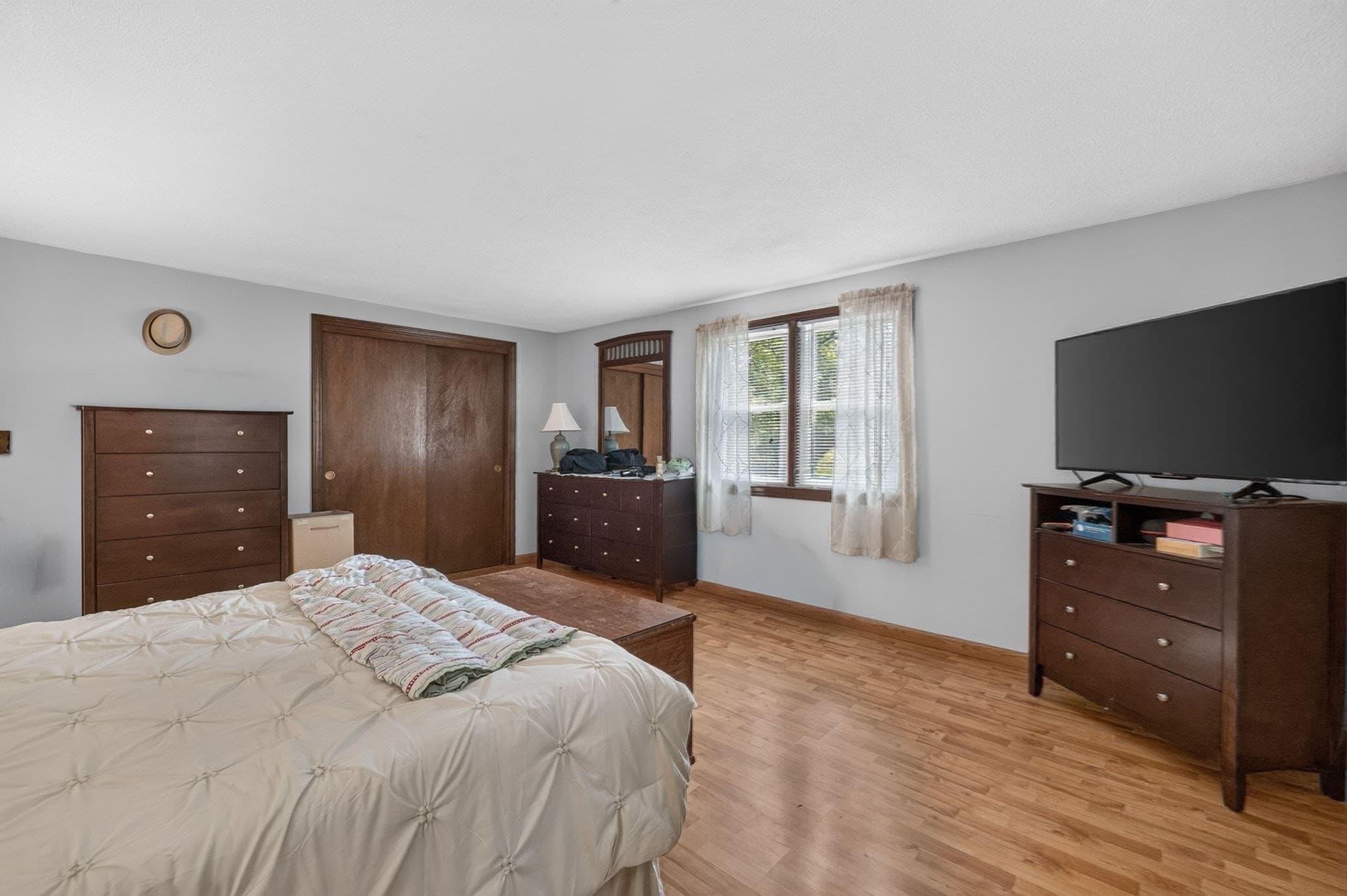 Multi Family at 33 Carver Rd, Plymouth MA 02360, Plymouth, photo 17 of 42