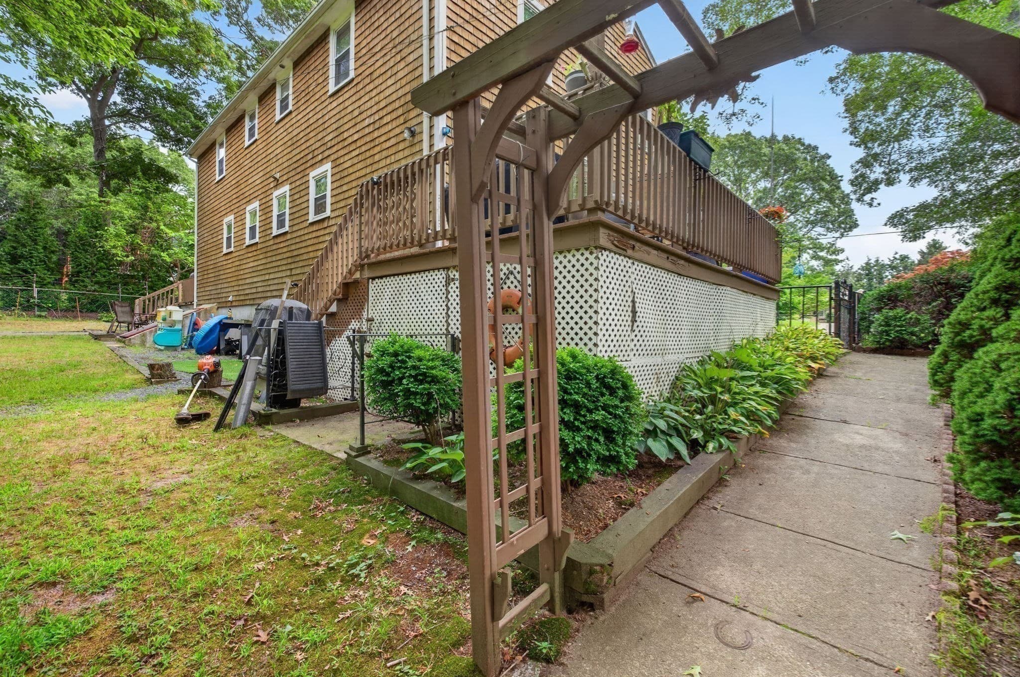 Multi Family at 33 Carver Rd, Plymouth MA 02360, Plymouth, photo 4 of 42