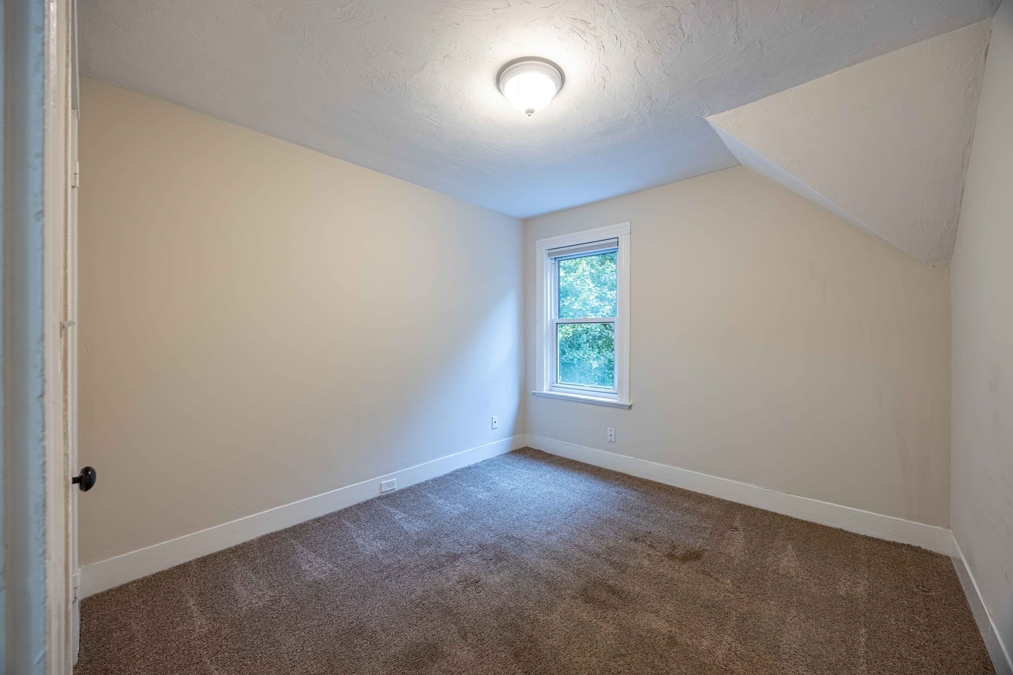 Condex at 10 Oak Street # 10, Northbridge MA 01588, Northbridge, photo 17 of 29