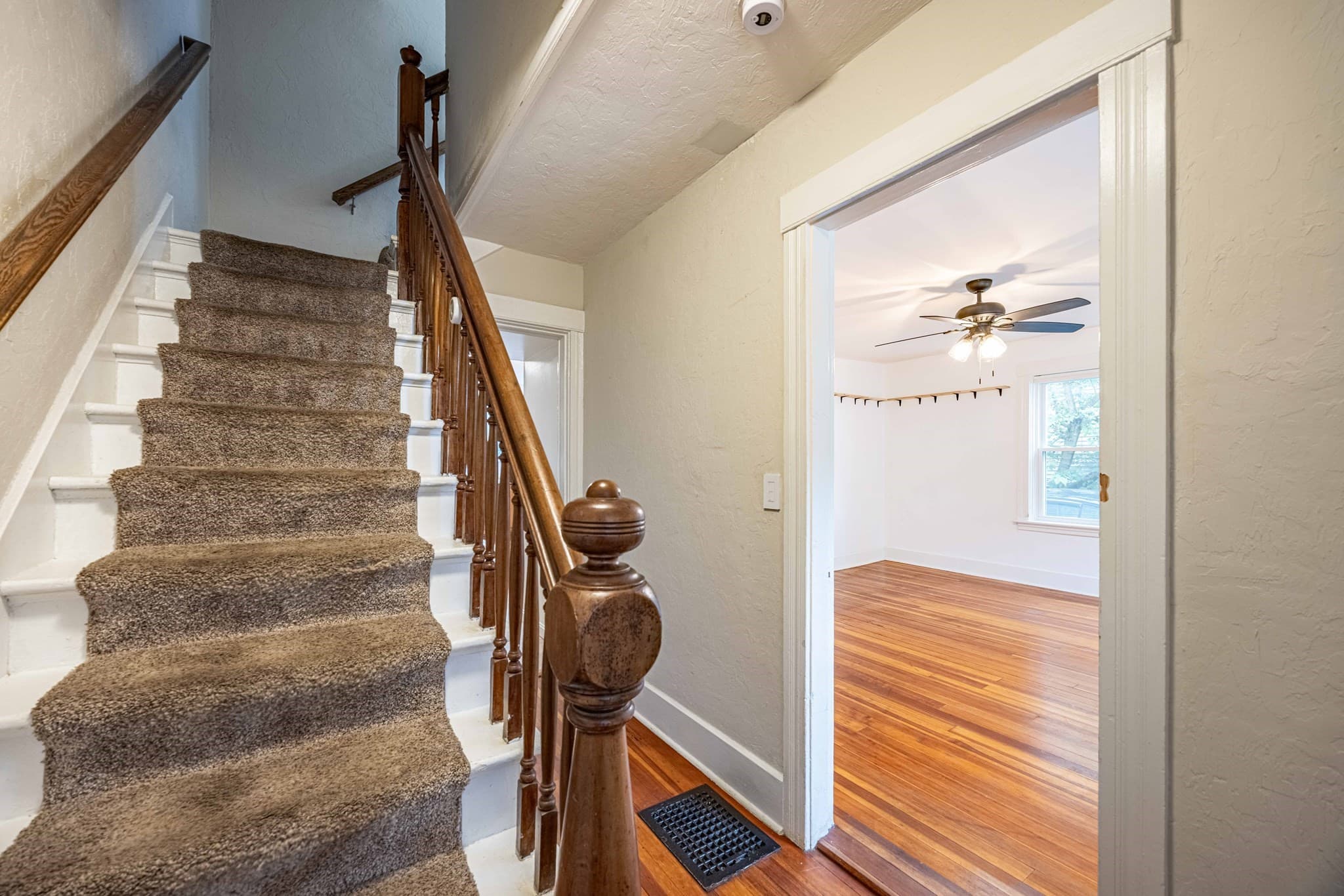 Condex at 10 Oak Street # 10, Northbridge MA 01588, Northbridge, photo 4 of 29