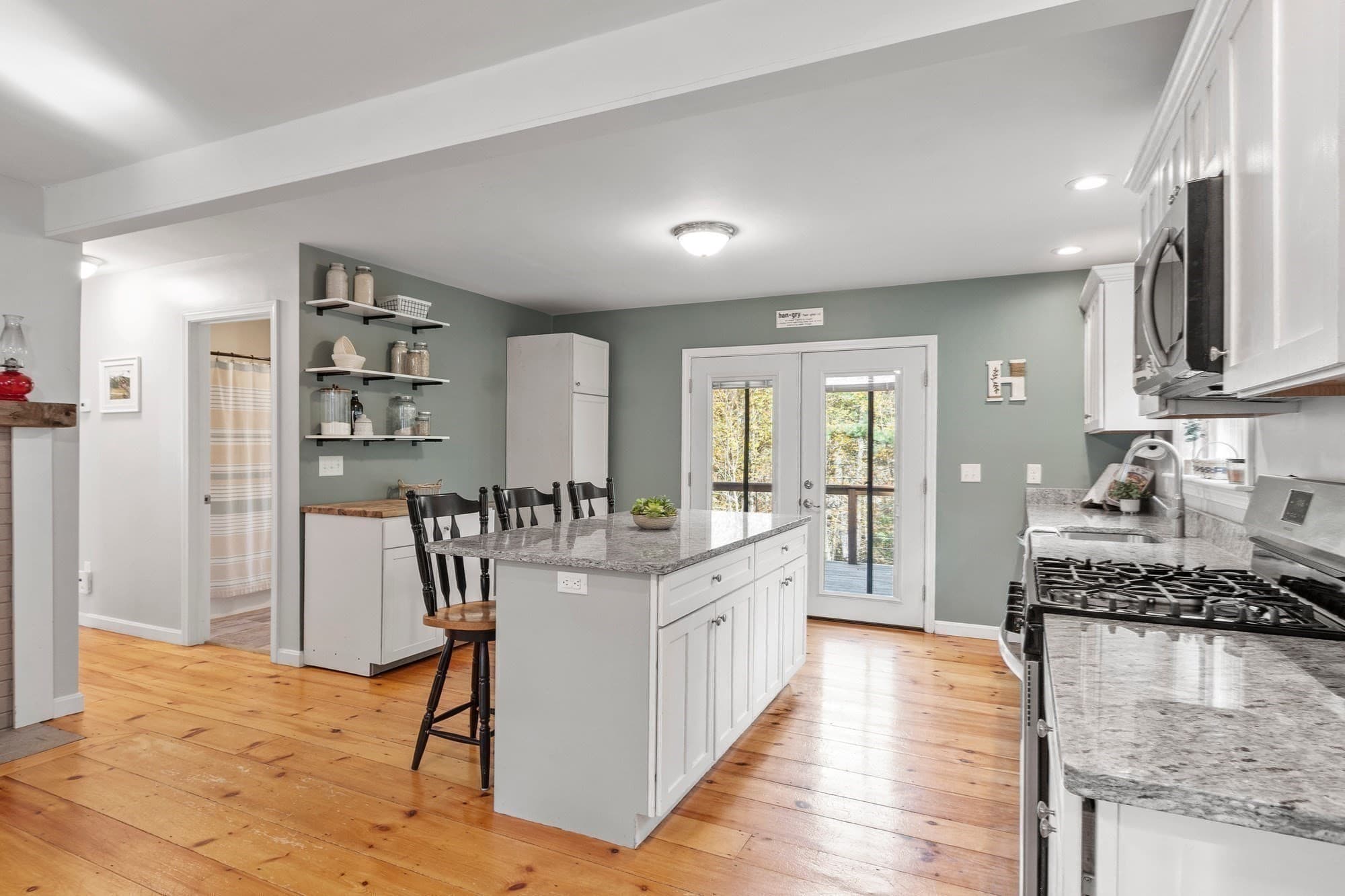 Single Family Residence at 155 Old Princeton Rd, Hubbardston MA 01452, Hubbardston, photo 5 of 42