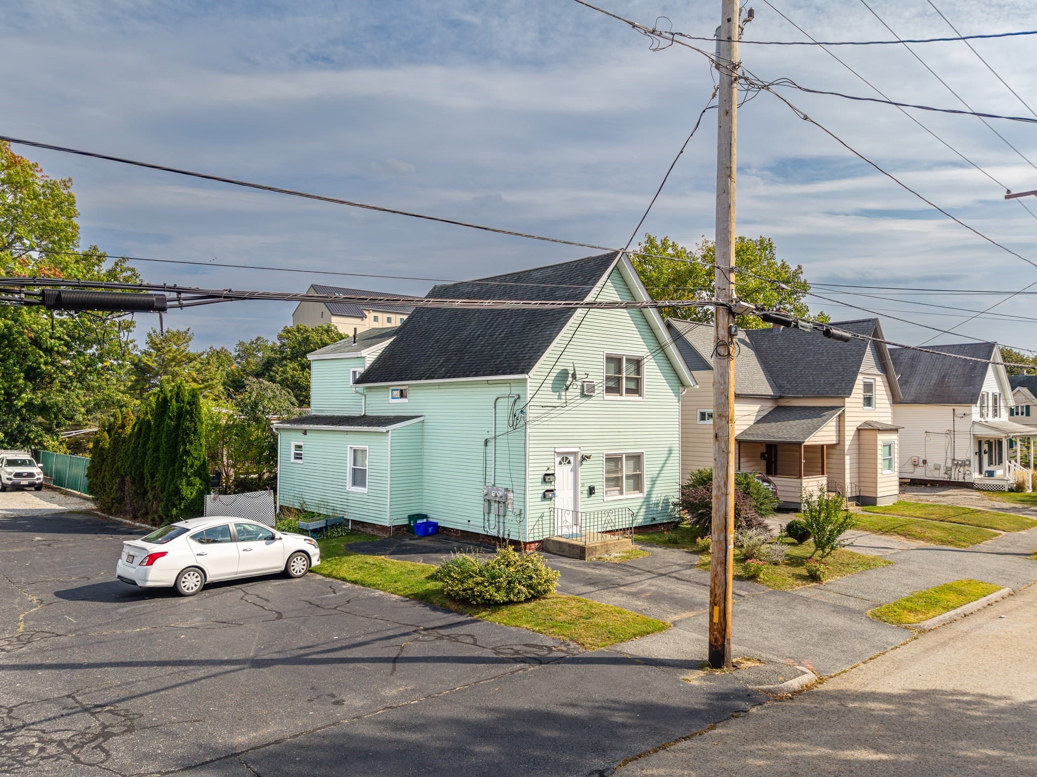 Multi Family at 33 Coburn Ave, Worcester MA 01604, Worcester, photo 2 of 26