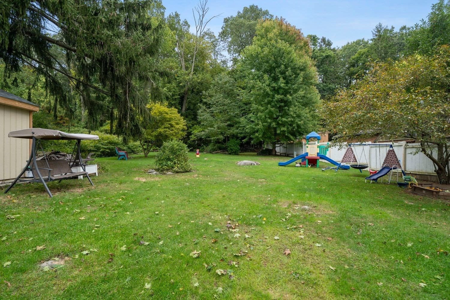 Single Family Residence at 746 Dighton Ave, Taunton MA 02780, Taunton, photo 11 of 14