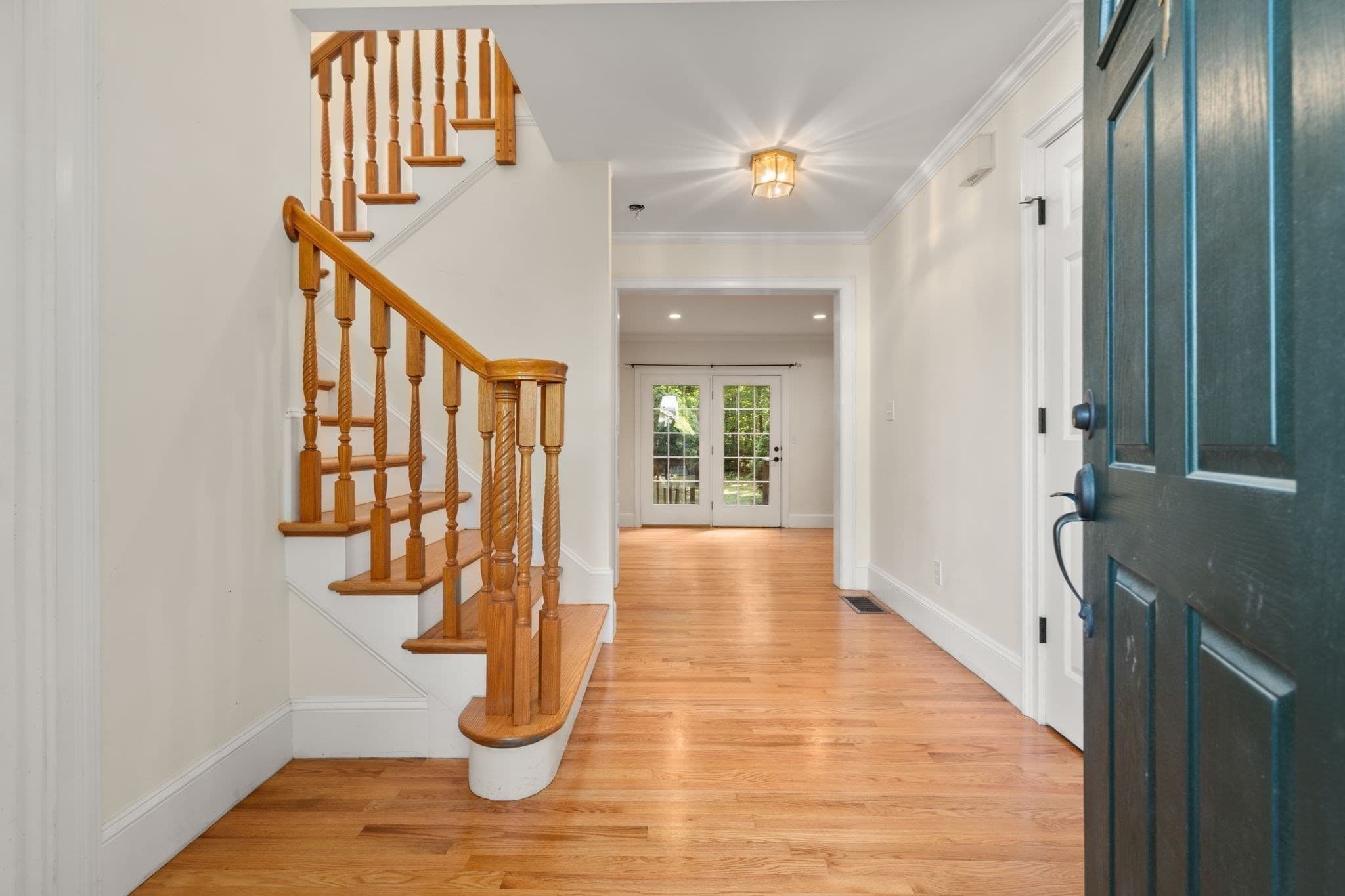 Single Family Residence at 7 Castle Gate Road, Wayland MA 01778, Wayland, photo 5 of 42