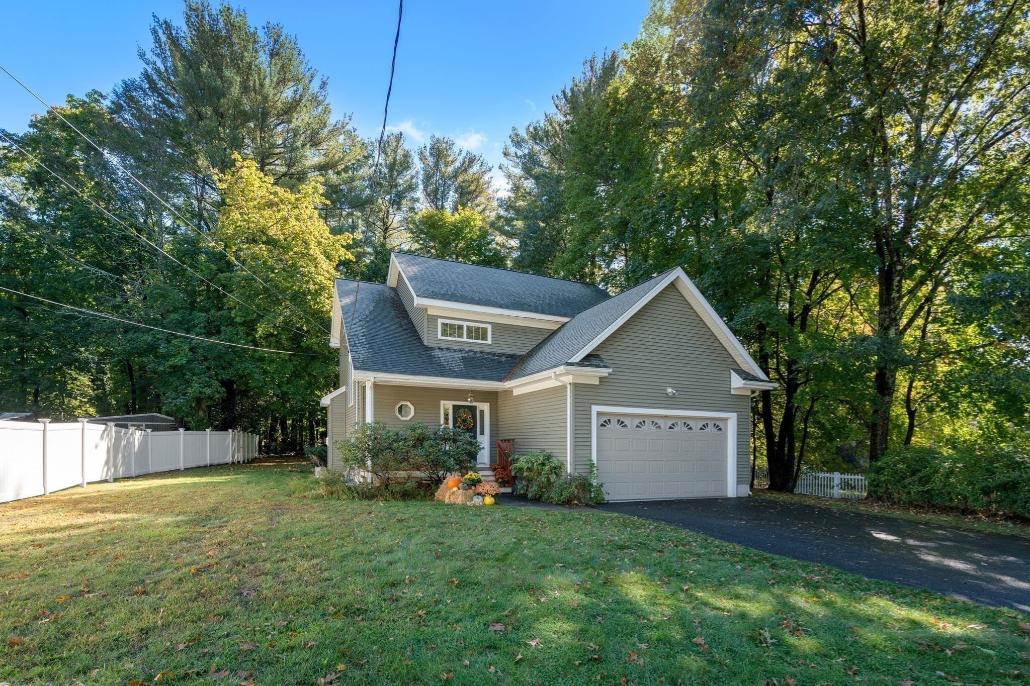 Single Family Residence at 7 Castle Gate Road, Wayland MA 01778, Wayland, photo 30 of 42