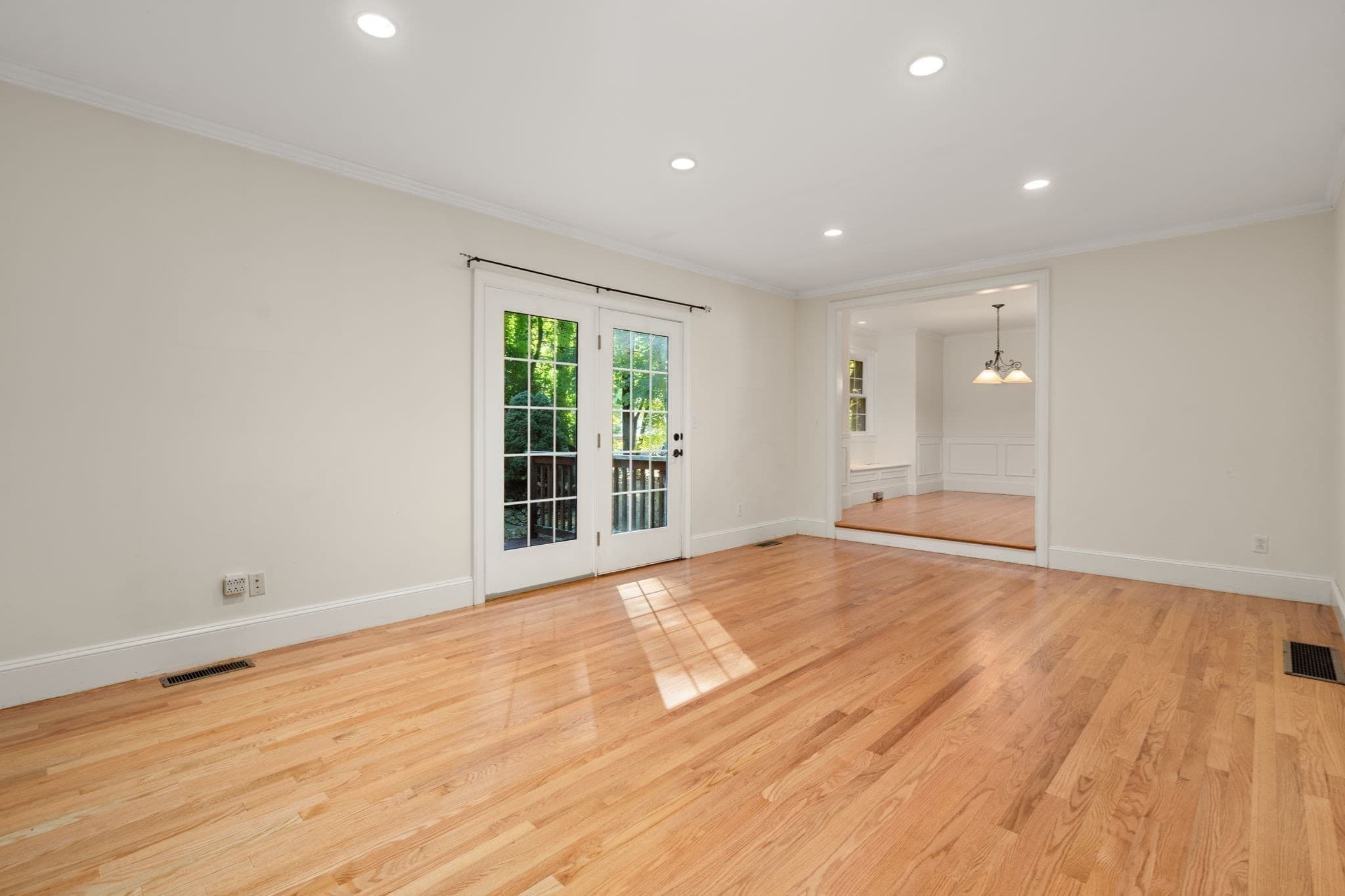 Single Family Residence at 7 Castle Gate Road, Wayland MA 01778, Wayland, photo 15 of 42
