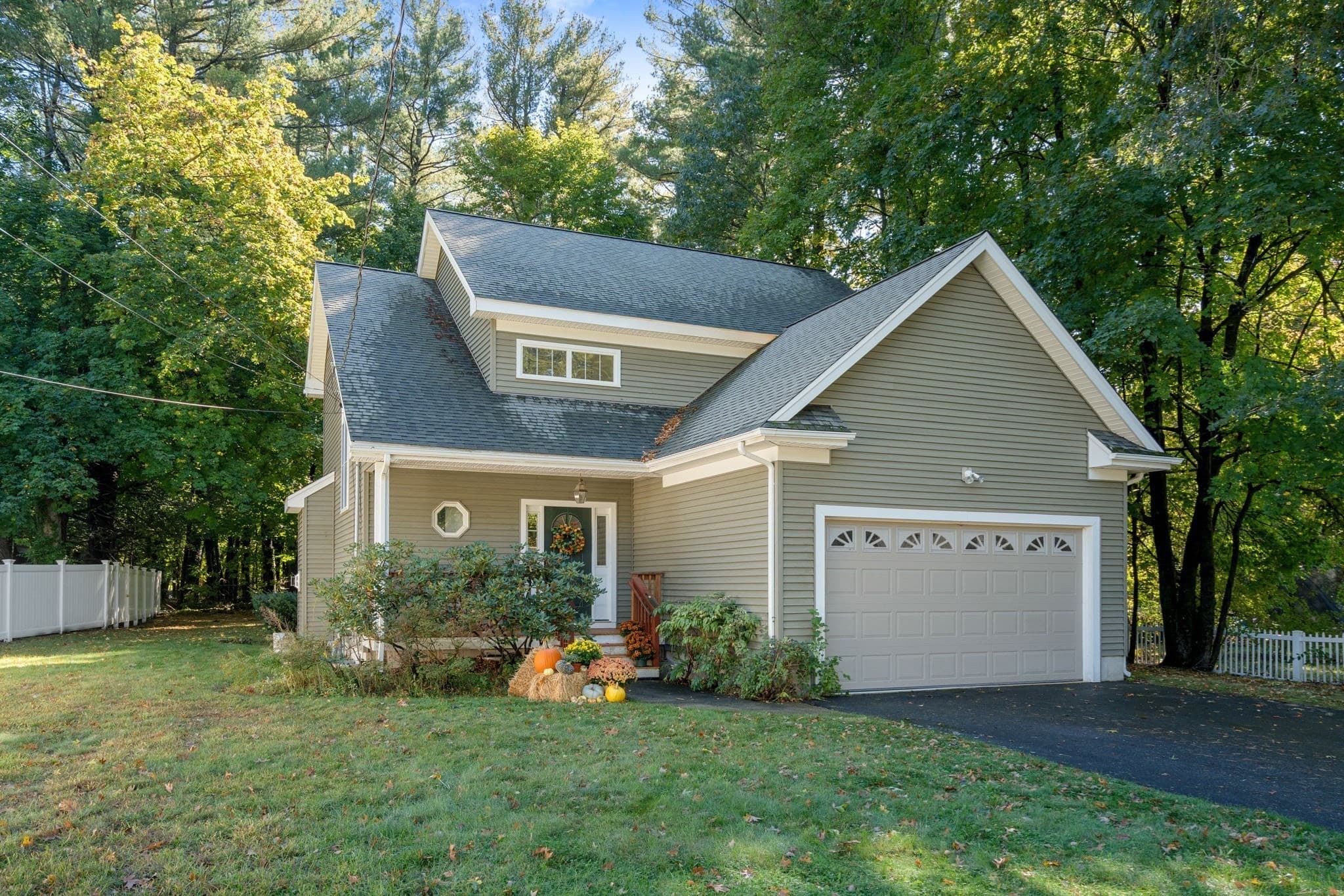 Single Family Residence at 7 Castle Gate Road, Wayland MA 01778, Wayland, photo 31 of 42