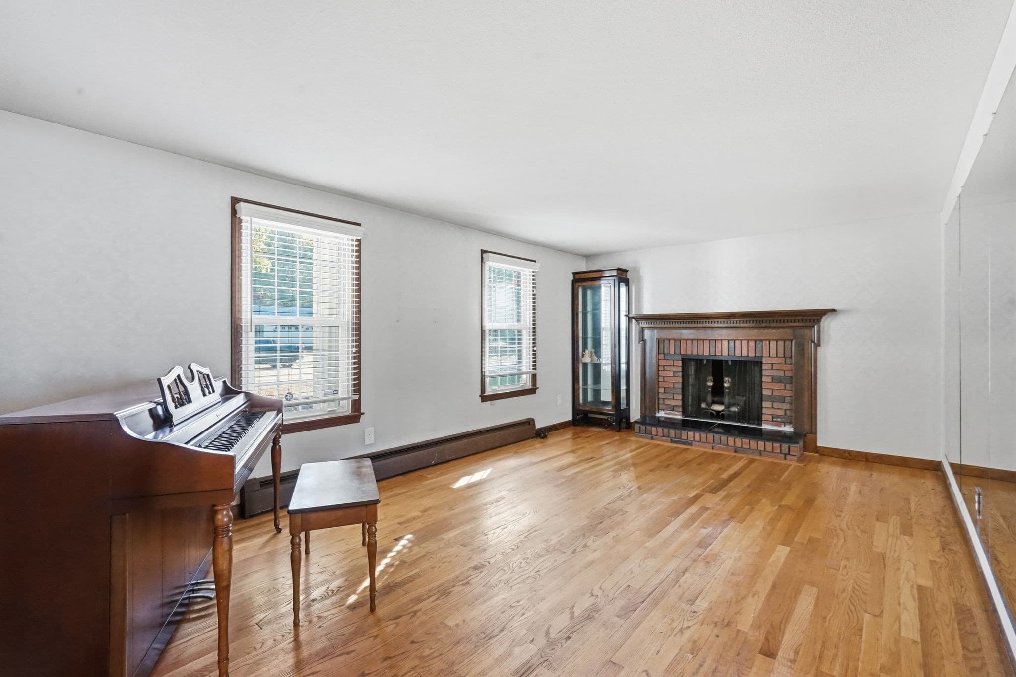 Single Family Residence at 44 Blacksmith Rd, Wilbraham MA 01095, Wilbraham, photo 7 of 42
