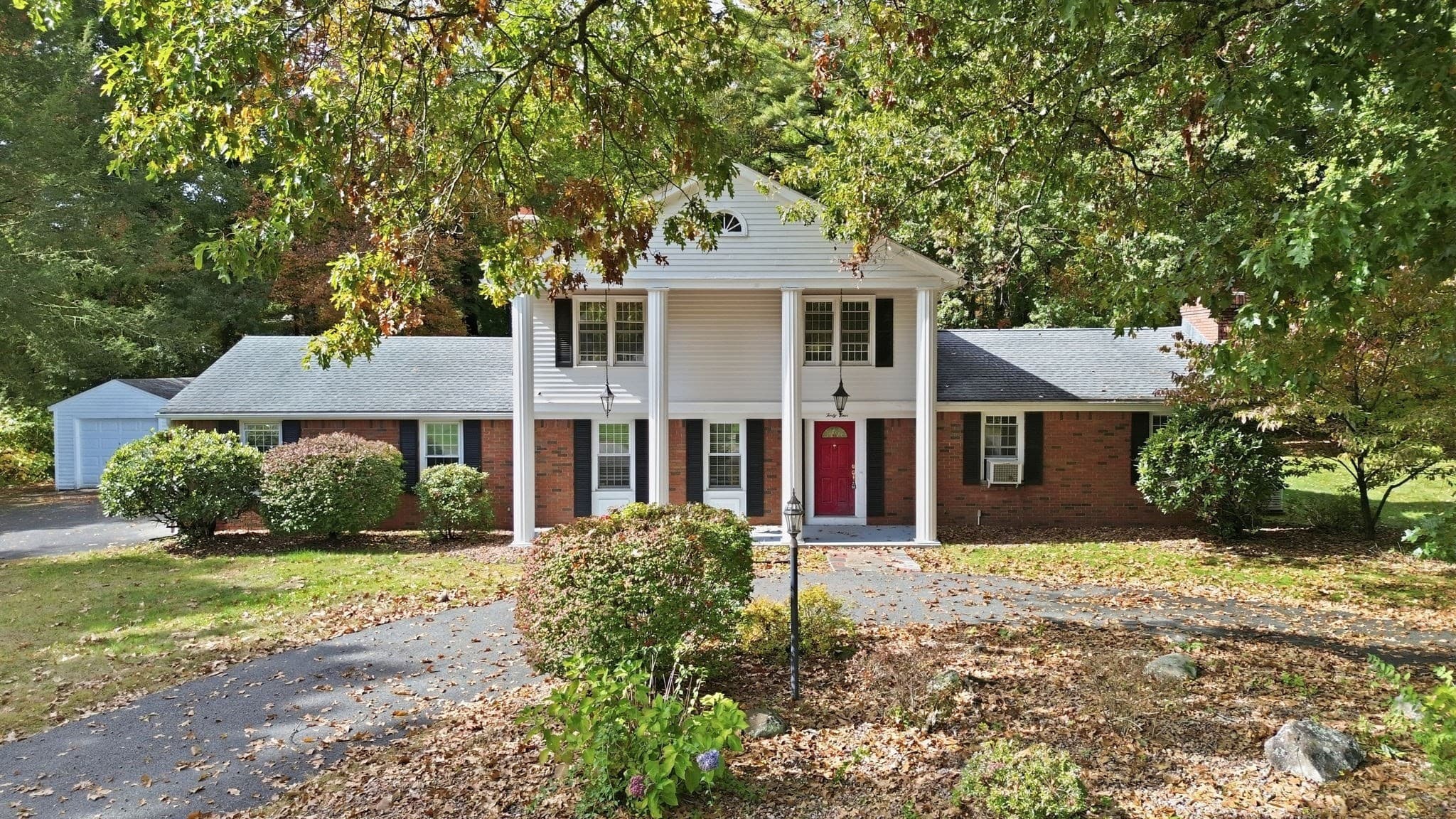 44 Blacksmith Rd, Wilbraham MA 01095