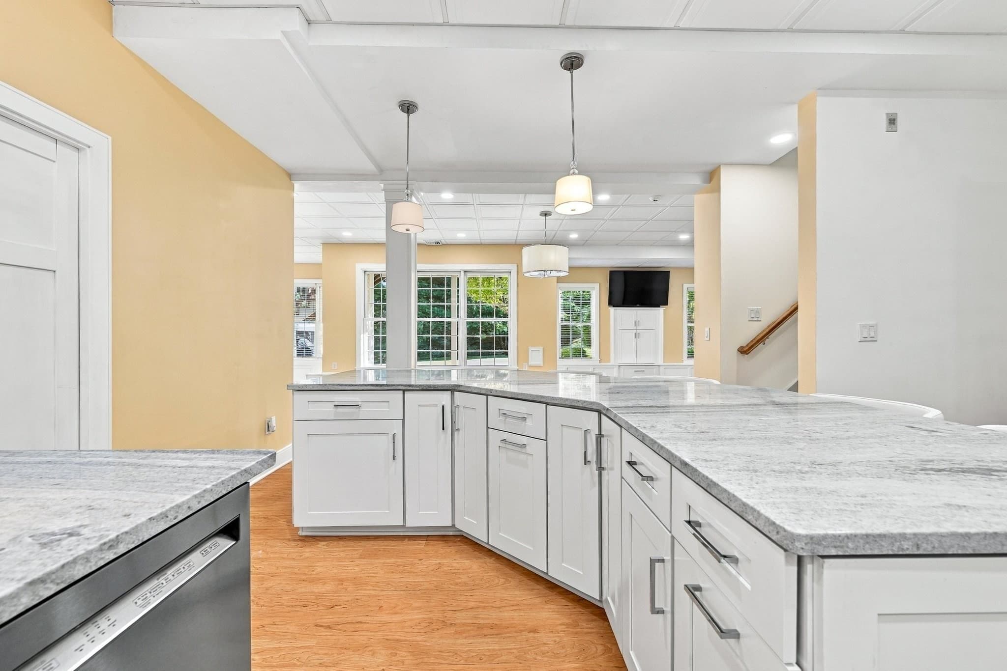 Condominium at 56 Clubhouse Way # 56, Sutton MA 01590, Sutton, photo 32 of 41