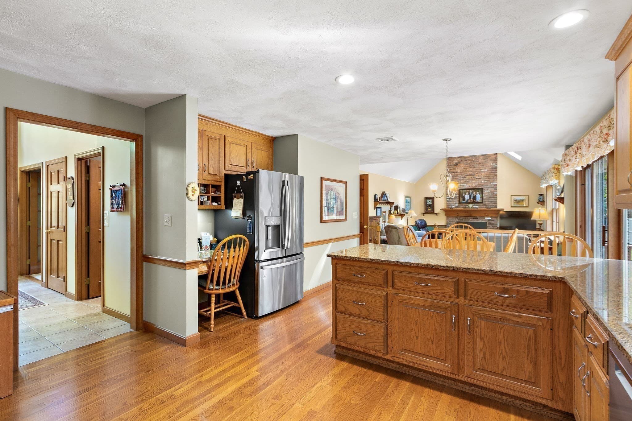 Single Family Residence at 47 Jefferson Rd, Franklin MA 02038, Franklin, photo 6 of 39