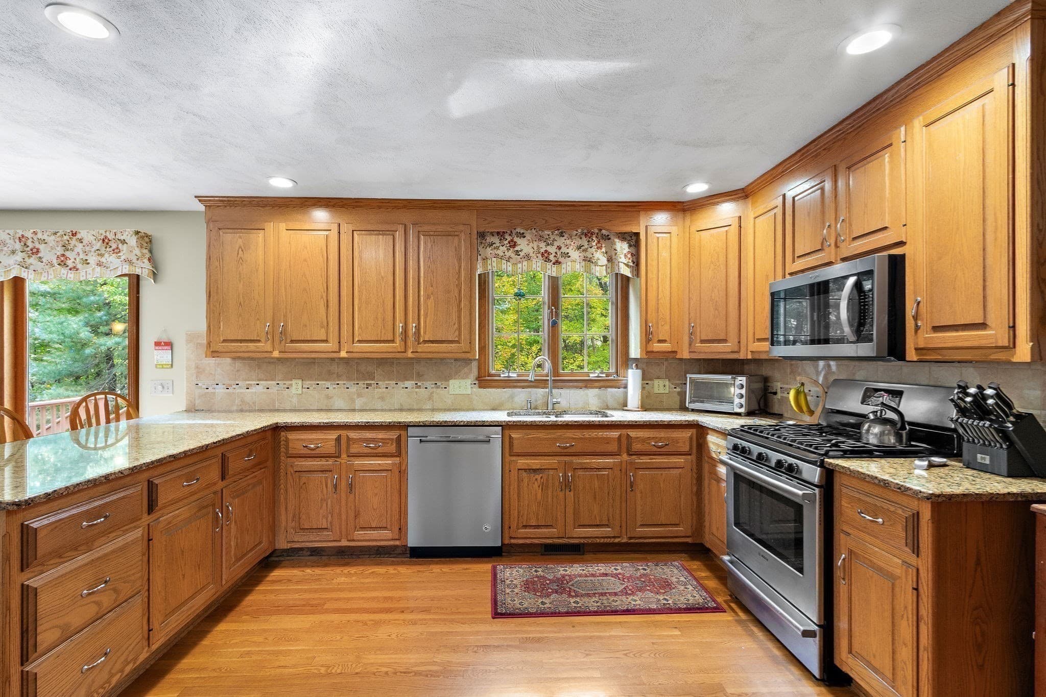 Single Family Residence at 47 Jefferson Rd, Franklin MA 02038, Franklin, photo 3 of 39