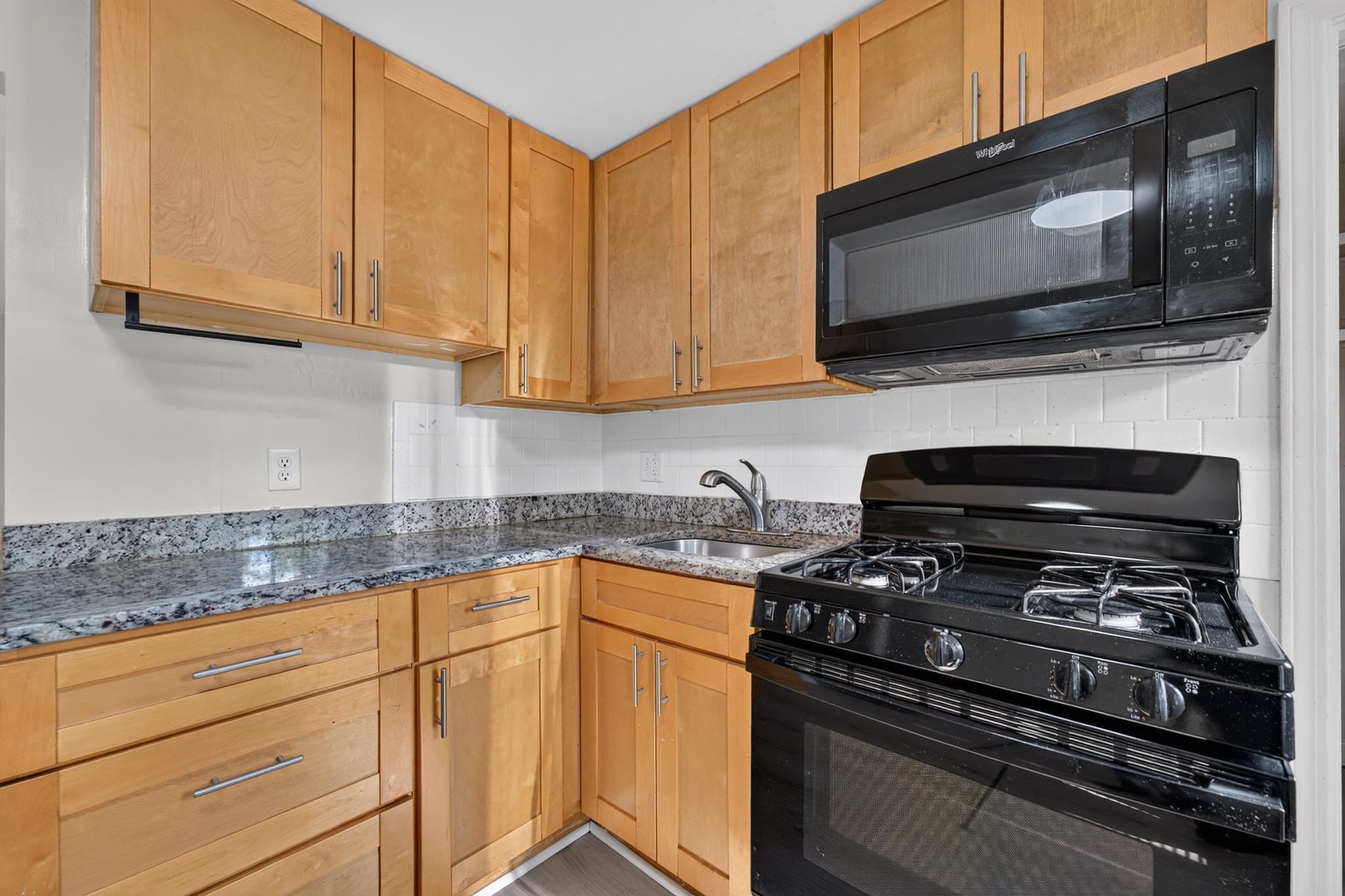 2 Family - 2 Units Side by Side at 68-70 B Street, Lowell MA 01851, Lowell, photo 23 of 40