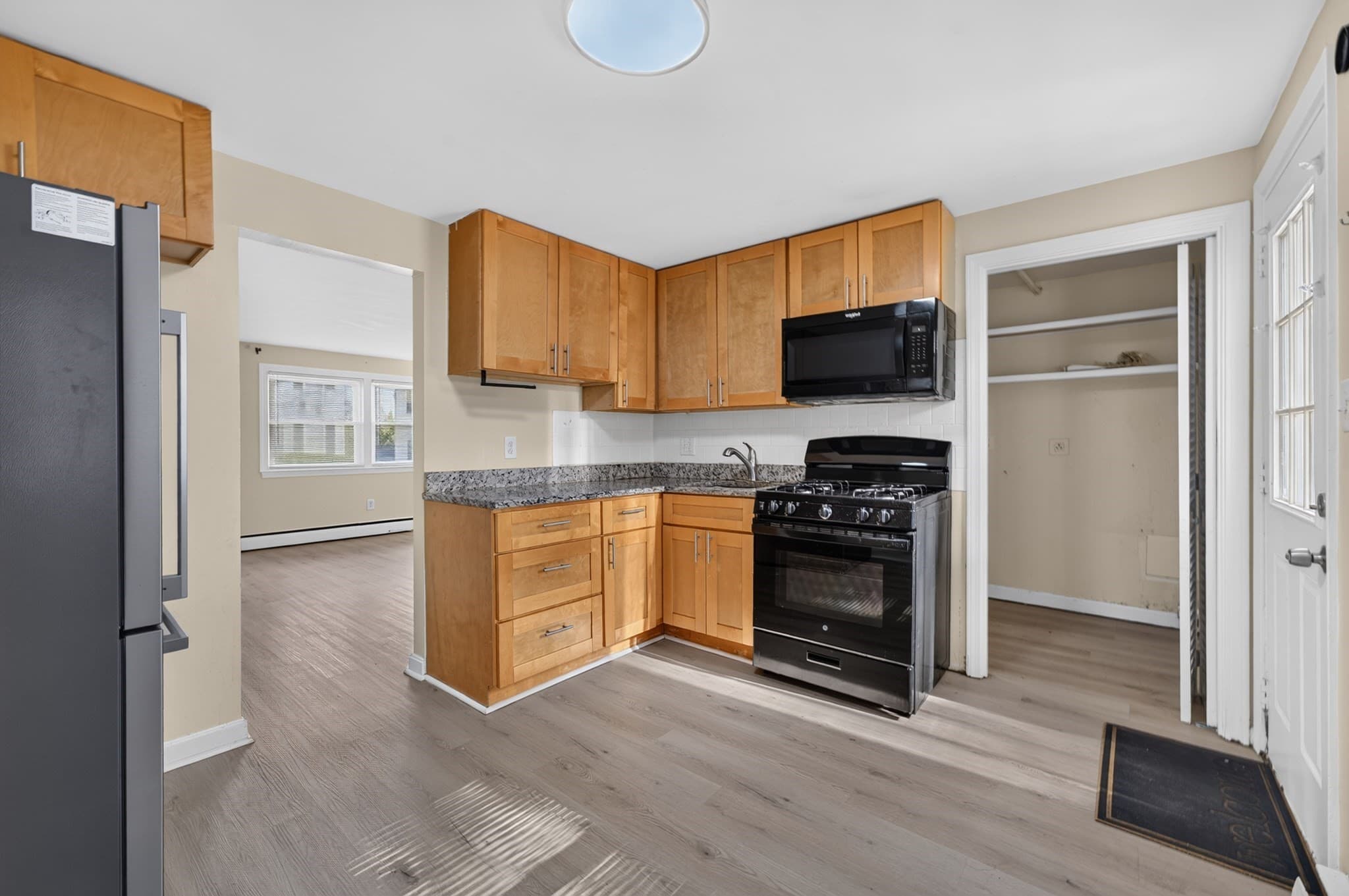 2 Family - 2 Units Side by Side at 68-70 B Street, Lowell MA 01851, Lowell, photo 22 of 40