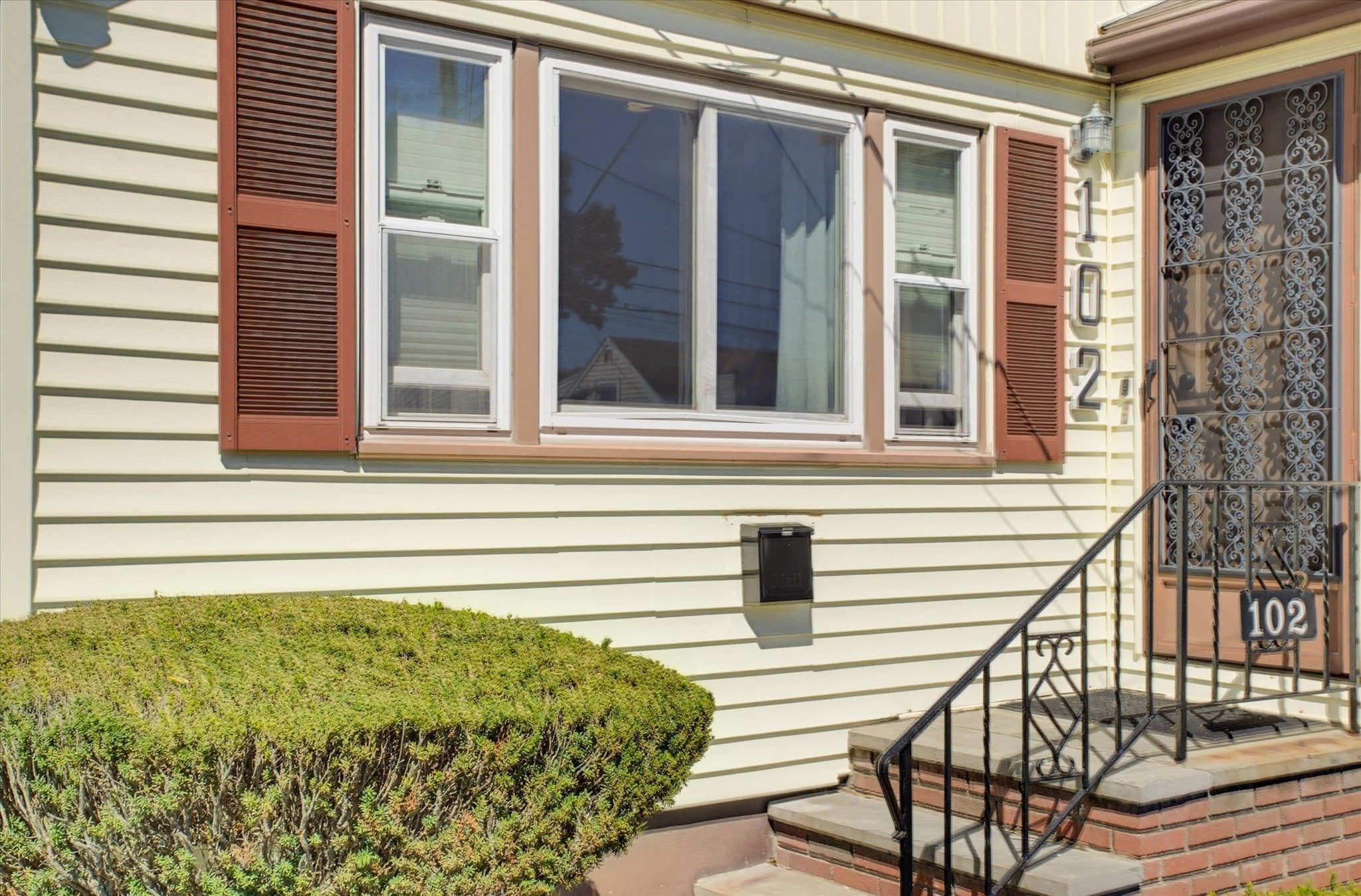 Single Family Residence at 102 Westminster St, Boston MA 02136, Boston, photo 6 of 42