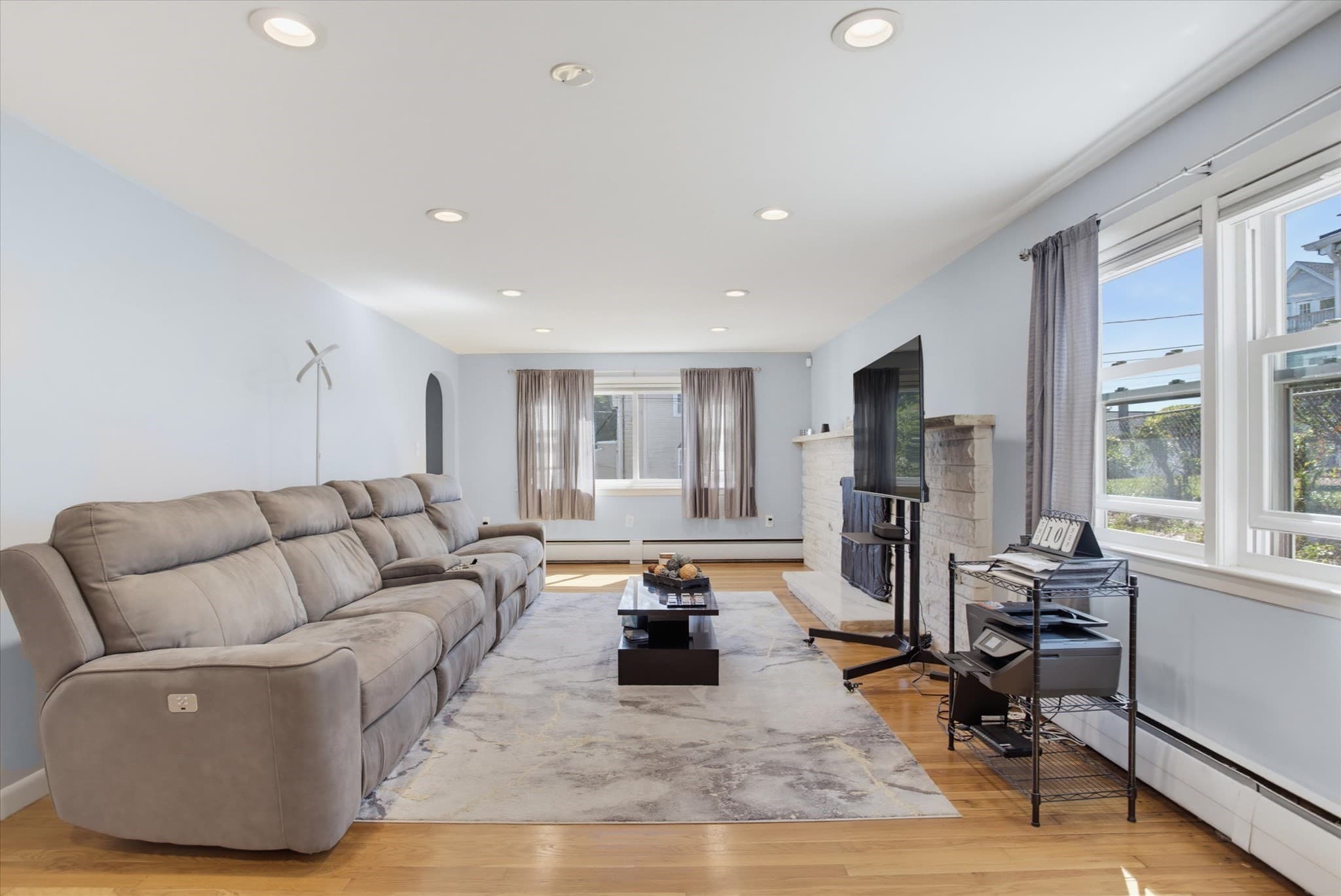 Single Family Residence at 102 Westminster St, Boston MA 02136, Boston, photo 11 of 42