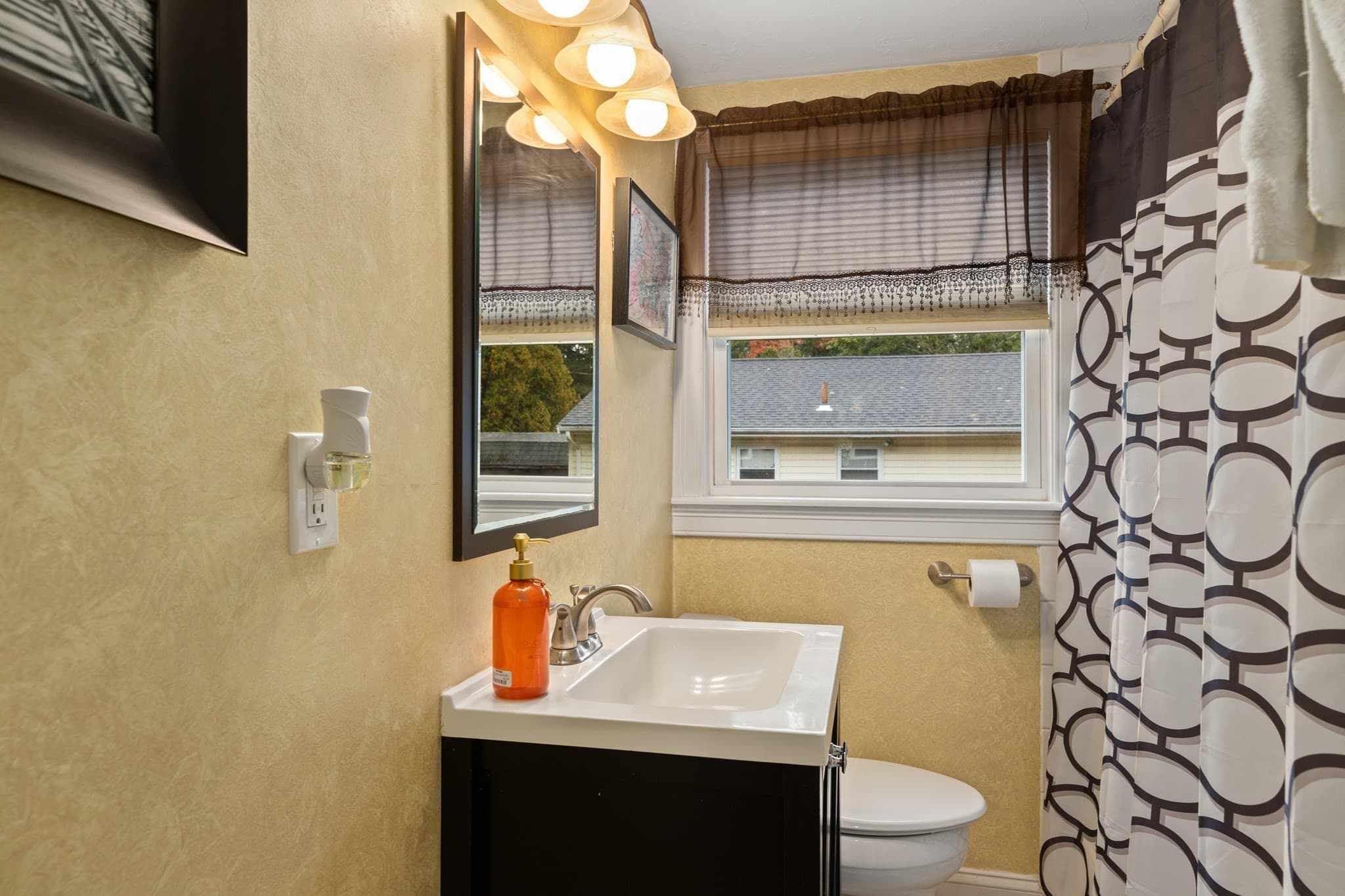 Single Family Residence at 440 Summer St., Rockland MA 02370, Rockland, photo 12 of 38