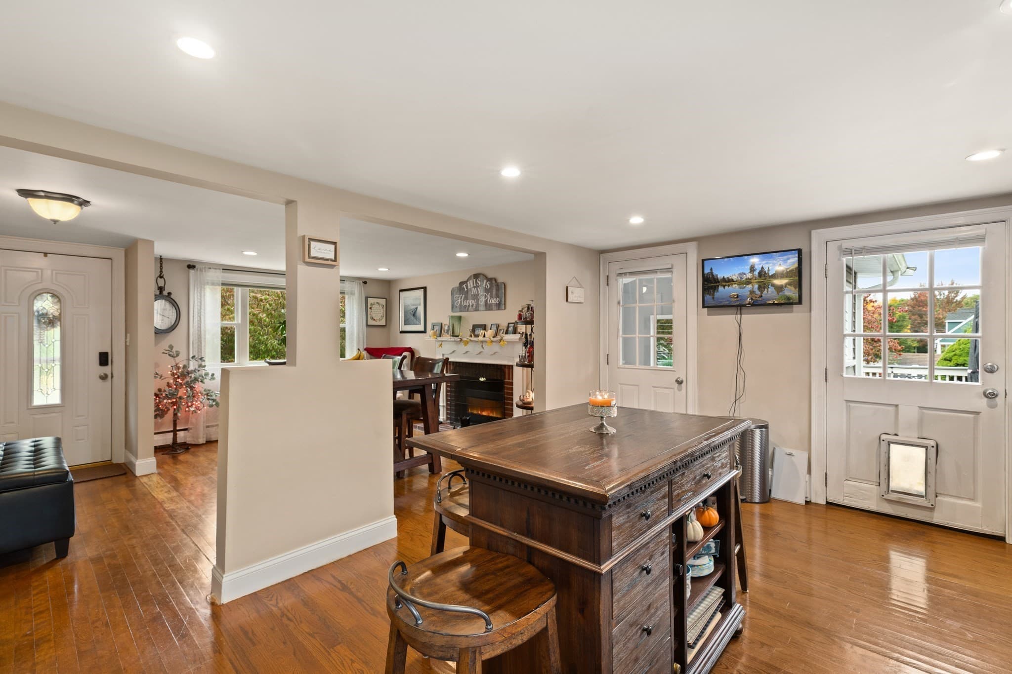 Single Family Residence at 440 Summer St., Rockland MA 02370, Rockland, photo 8 of 38