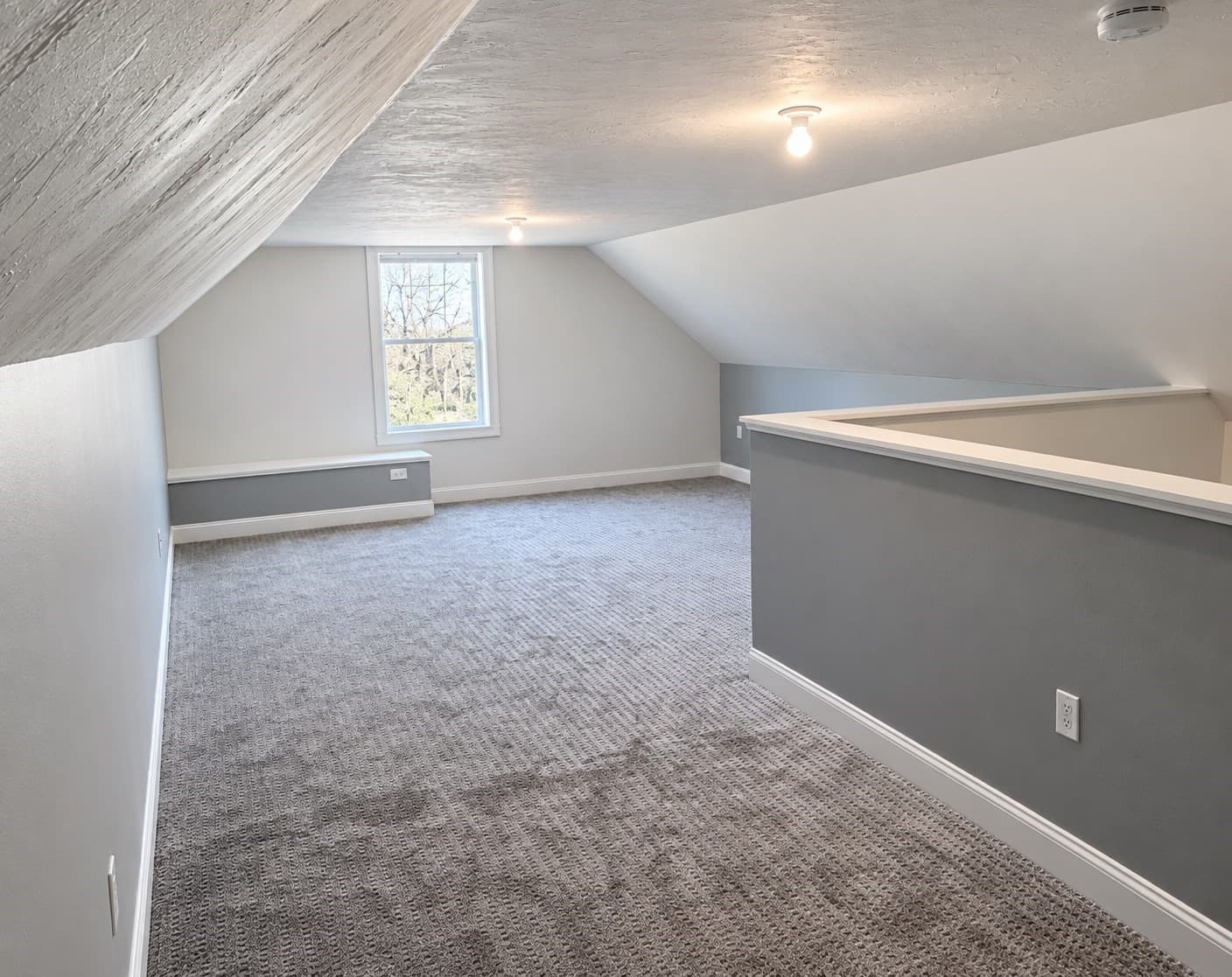 Single Family Residence at 33 Oak Ledge Cir, Rowley MA 01969, photo 27 of 42