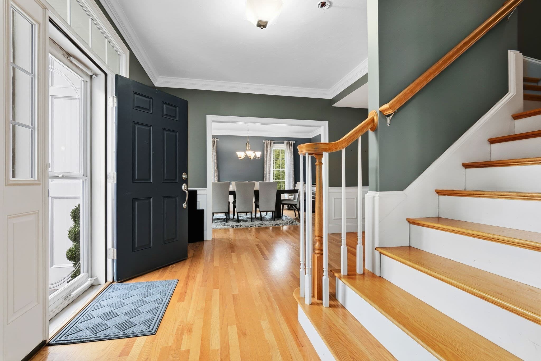 Single Family Residence at 33 Oak Ledge Cir, Rowley MA 01969, Rowley, photo 3 of 7