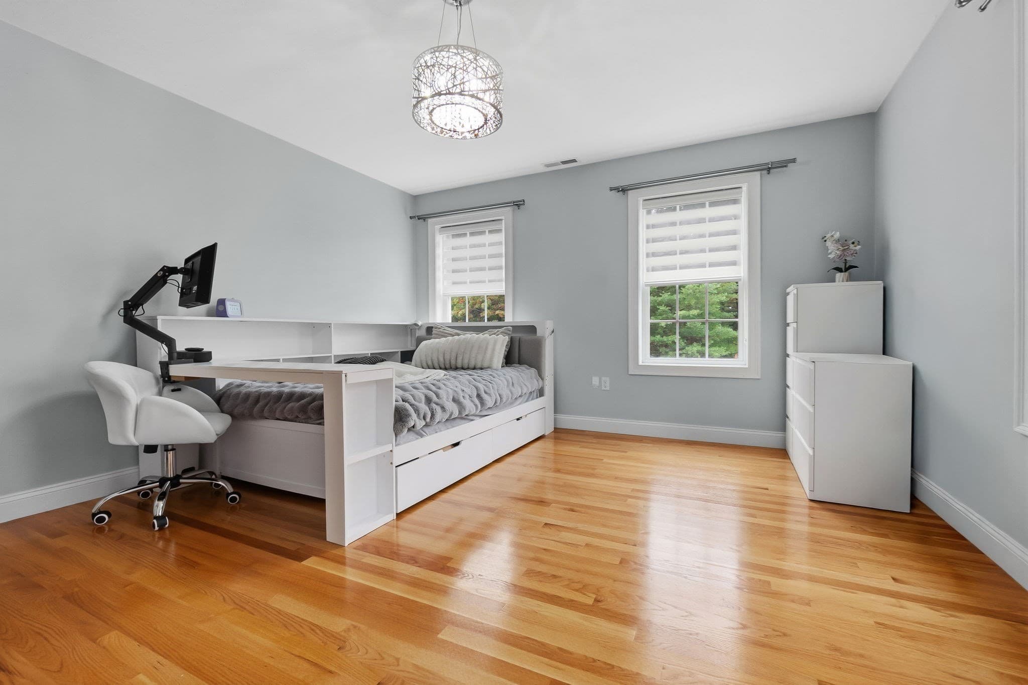 Single Family Residence at 33 Oak Ledge Cir, Rowley MA 01969, photo 15 of 42