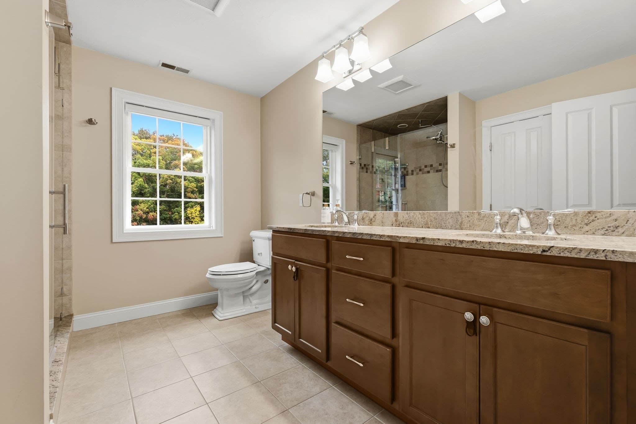 Single Family Residence at 33 Oak Ledge Cir, Rowley MA 01969, photo 29 of 42