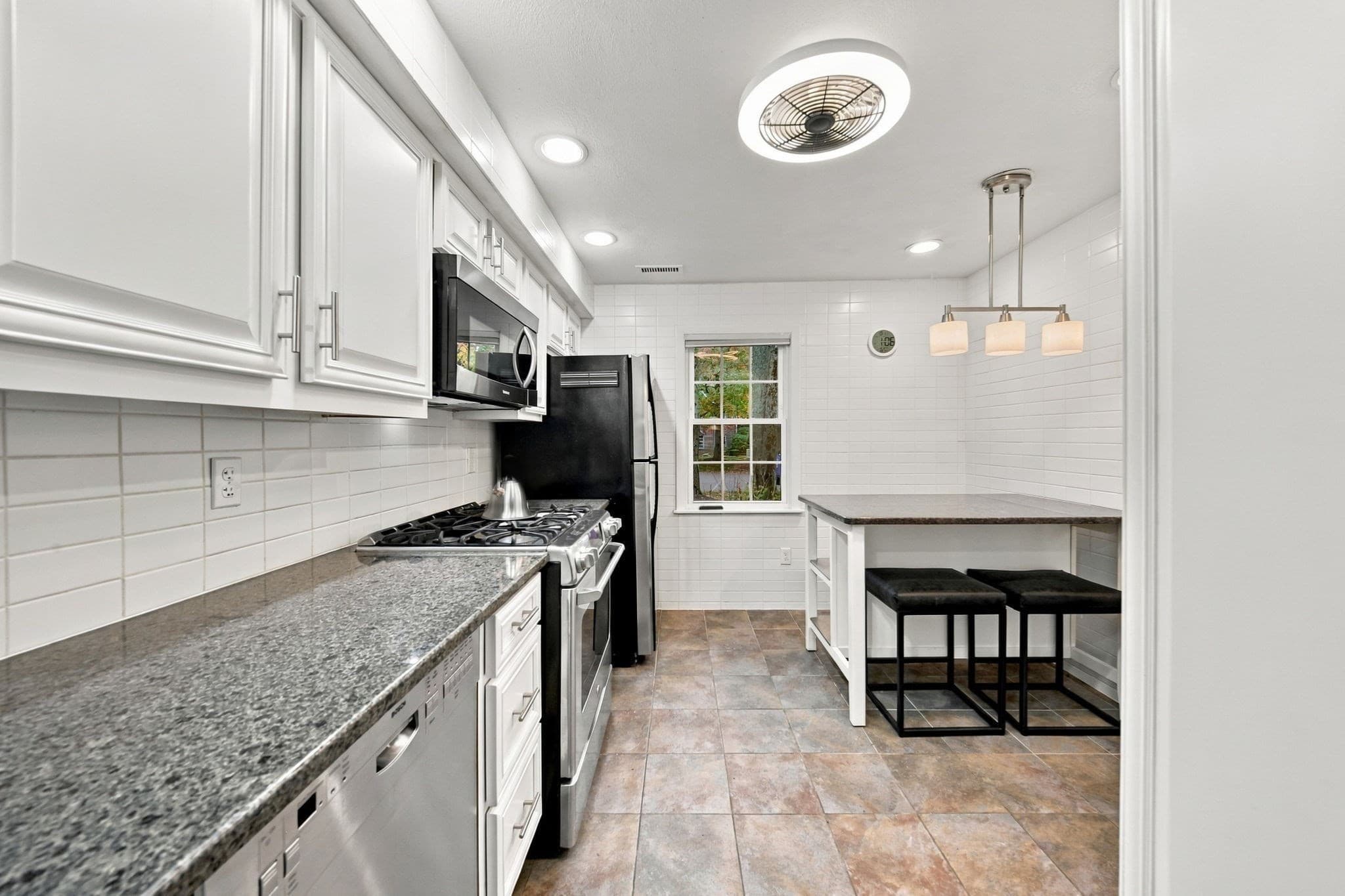 Condominium at 50 Edward Drive # 50, Stoughton MA 02072, Stoughton, photo 6 of 40