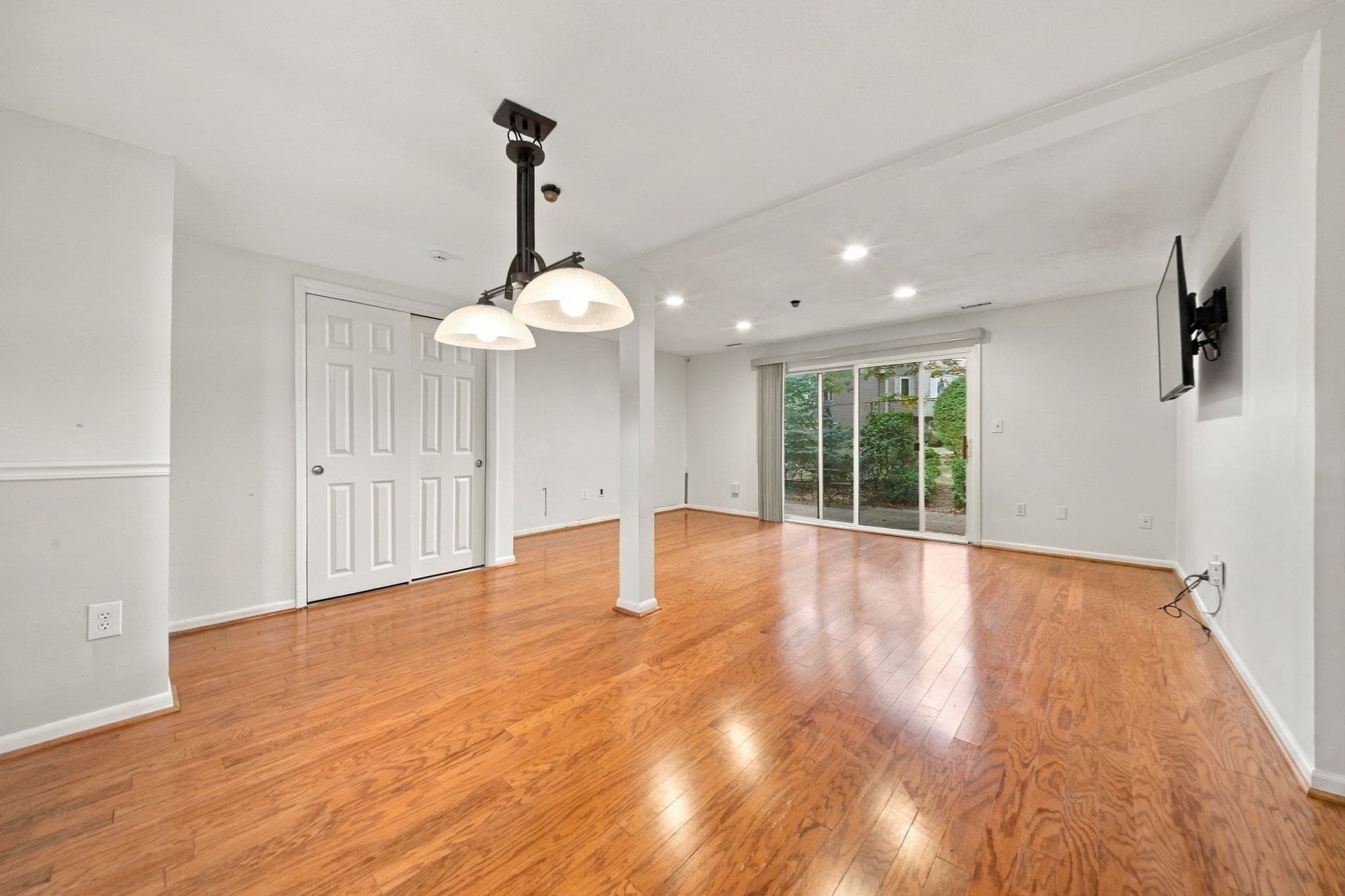 Condominium at 50 Edward Drive # 50, Stoughton MA 02072, Stoughton, photo 11 of 40