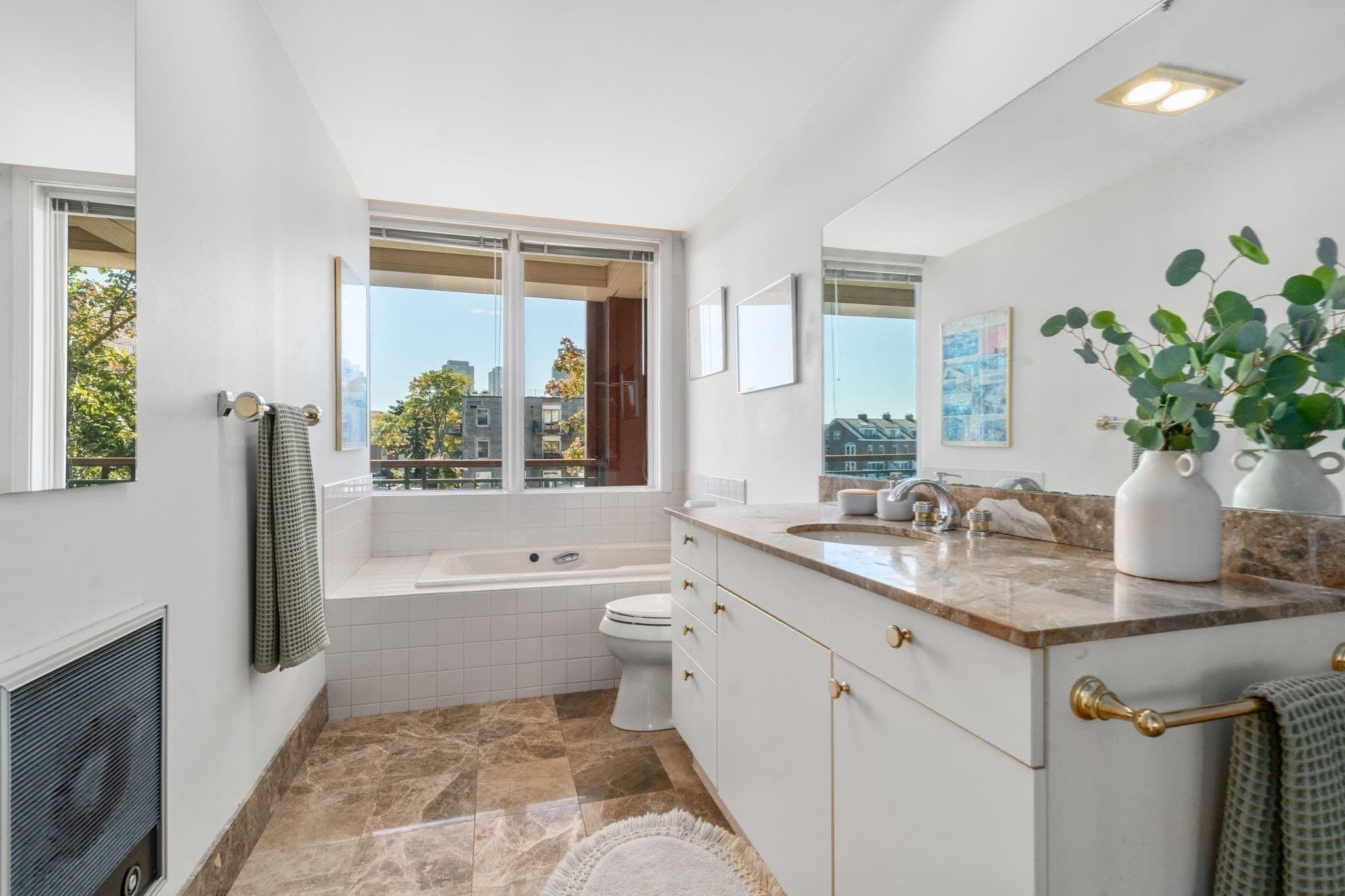 Condominium at 40 Battery St # 202, Boston MA 02109, Boston, photo 18 of 41