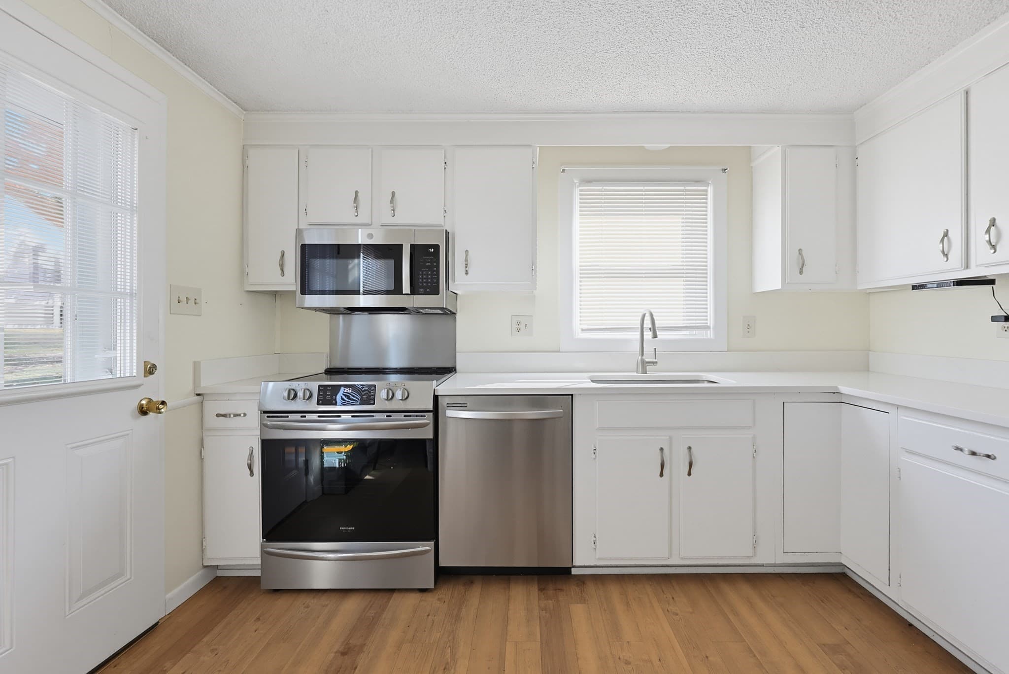 Duplex at 703 Pleasant St, Norwood MA 02062, Norwood, photo 2 of 13