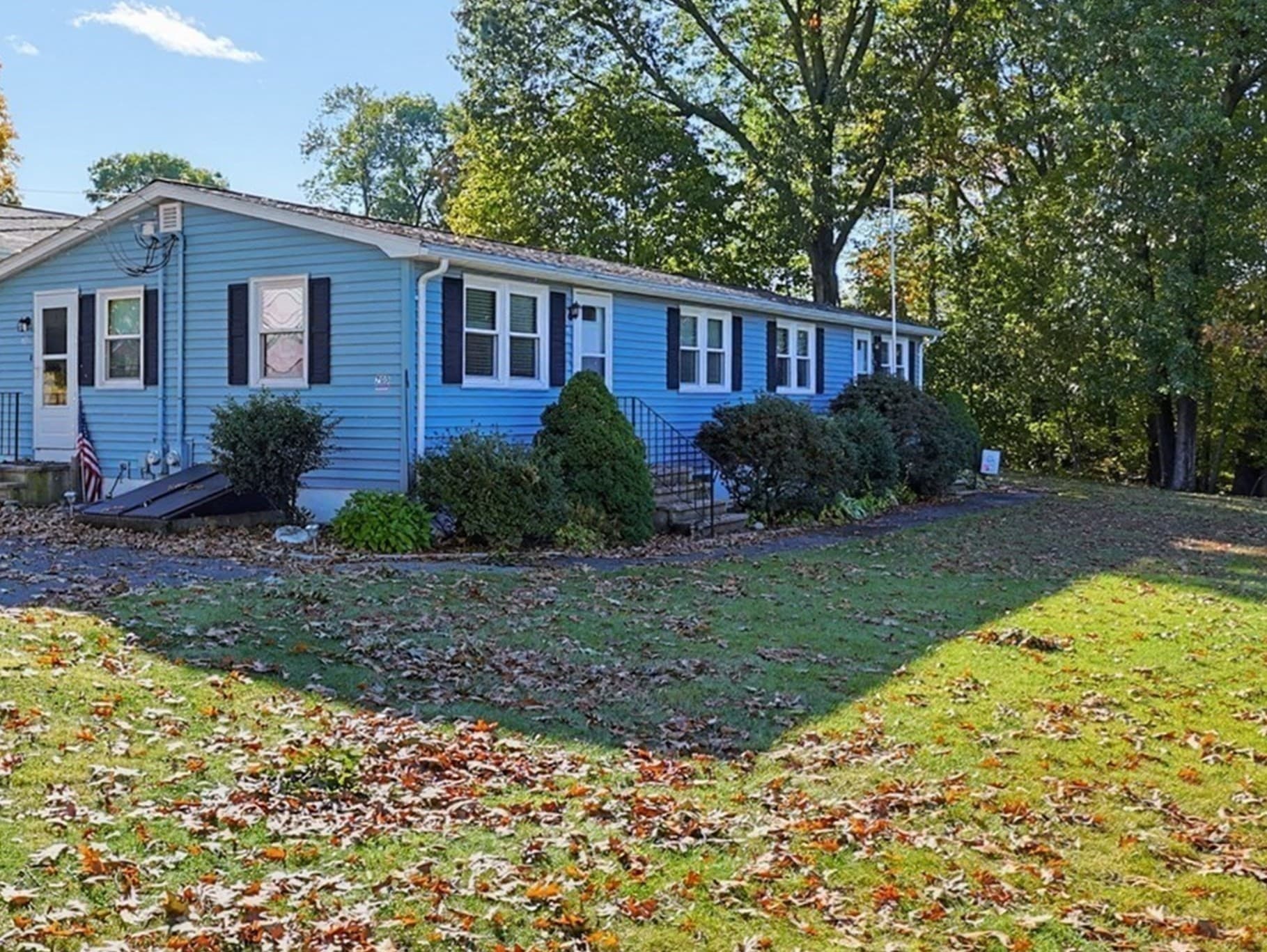 Duplex at 703 Pleasant St, Norwood MA 02062, photo 16 of 17