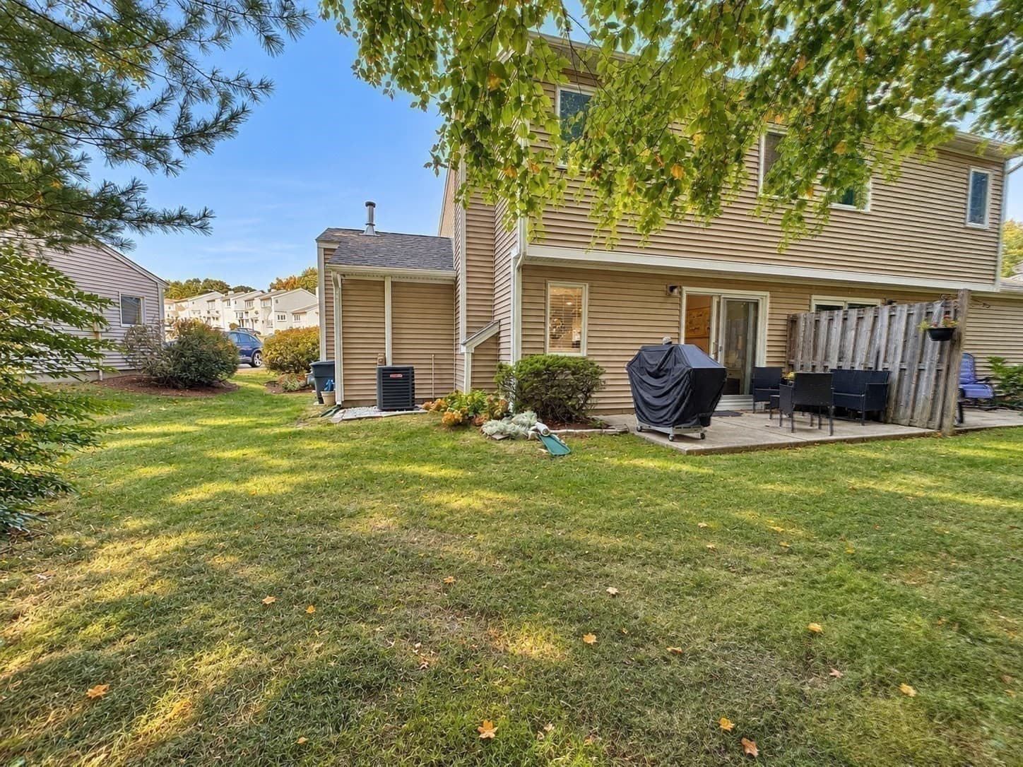 Condominium at 97 Oakwood Lane # 97, Worcester MA 01604, Worcester, photo 26 of 30