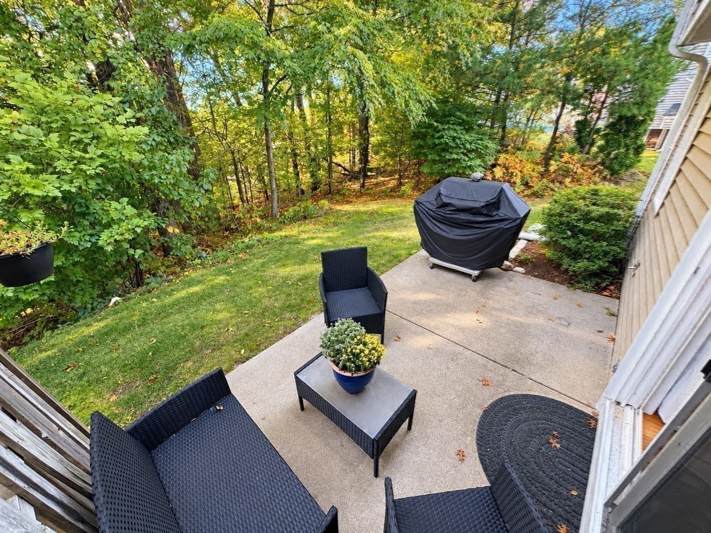 Condominium at 97 Oakwood Lane # 97, Worcester MA 01604, Worcester, photo 24 of 30